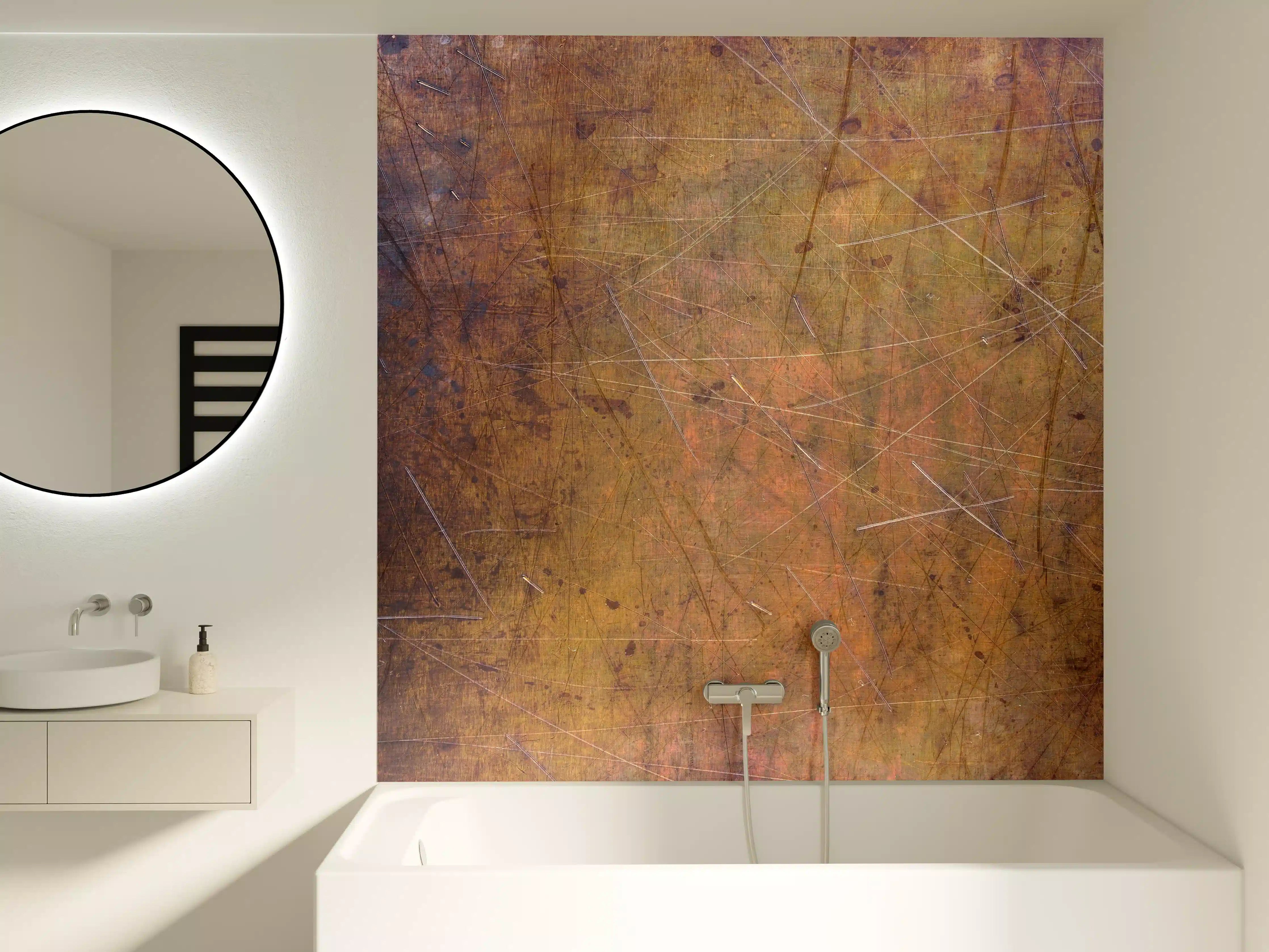 Badewannen-Rückwand - Zerkratzte Kupferplatte