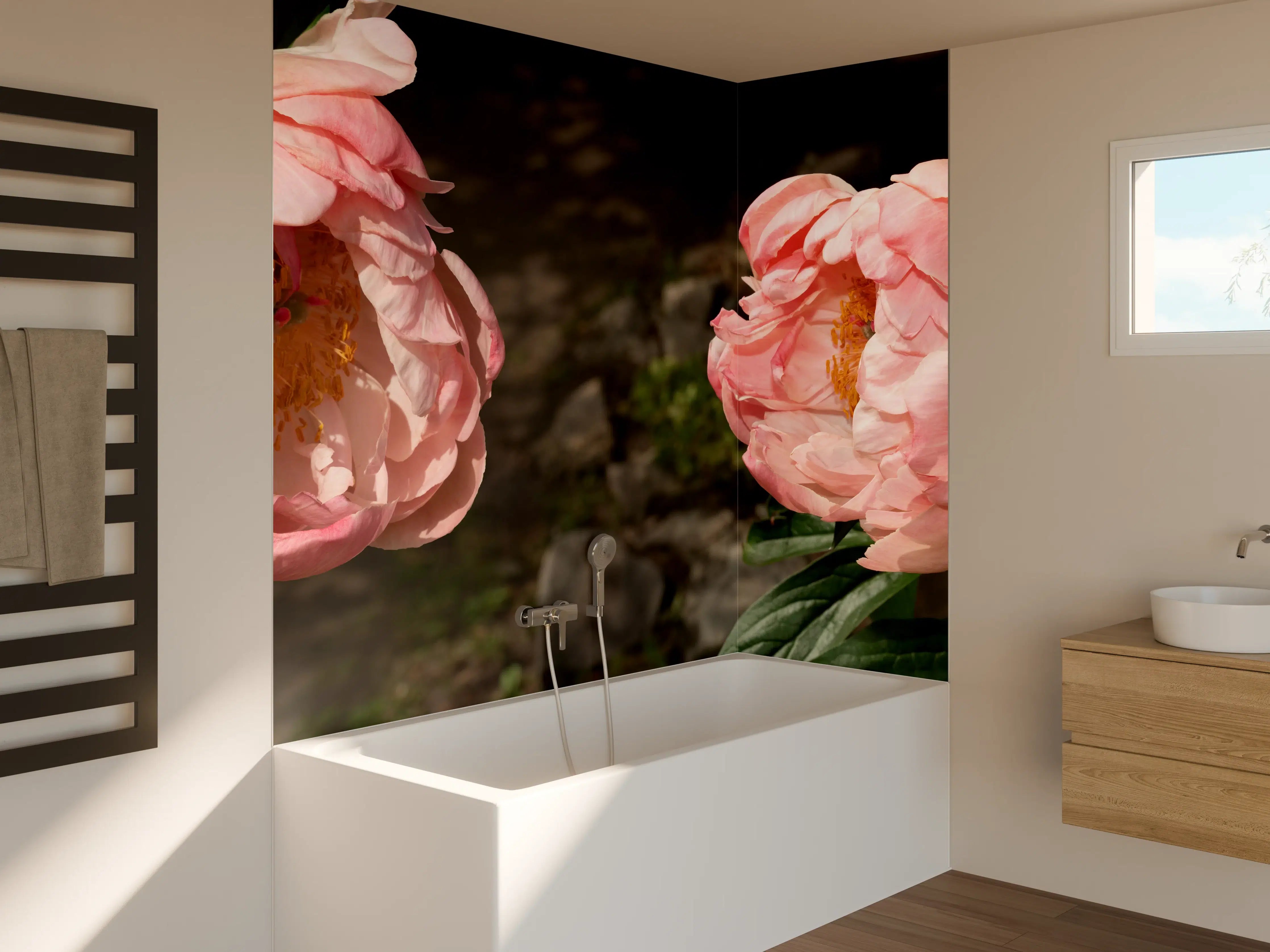 Badewannen-Rückwand - Zwei rosa Pfingstrosen in einem alten Garten.
