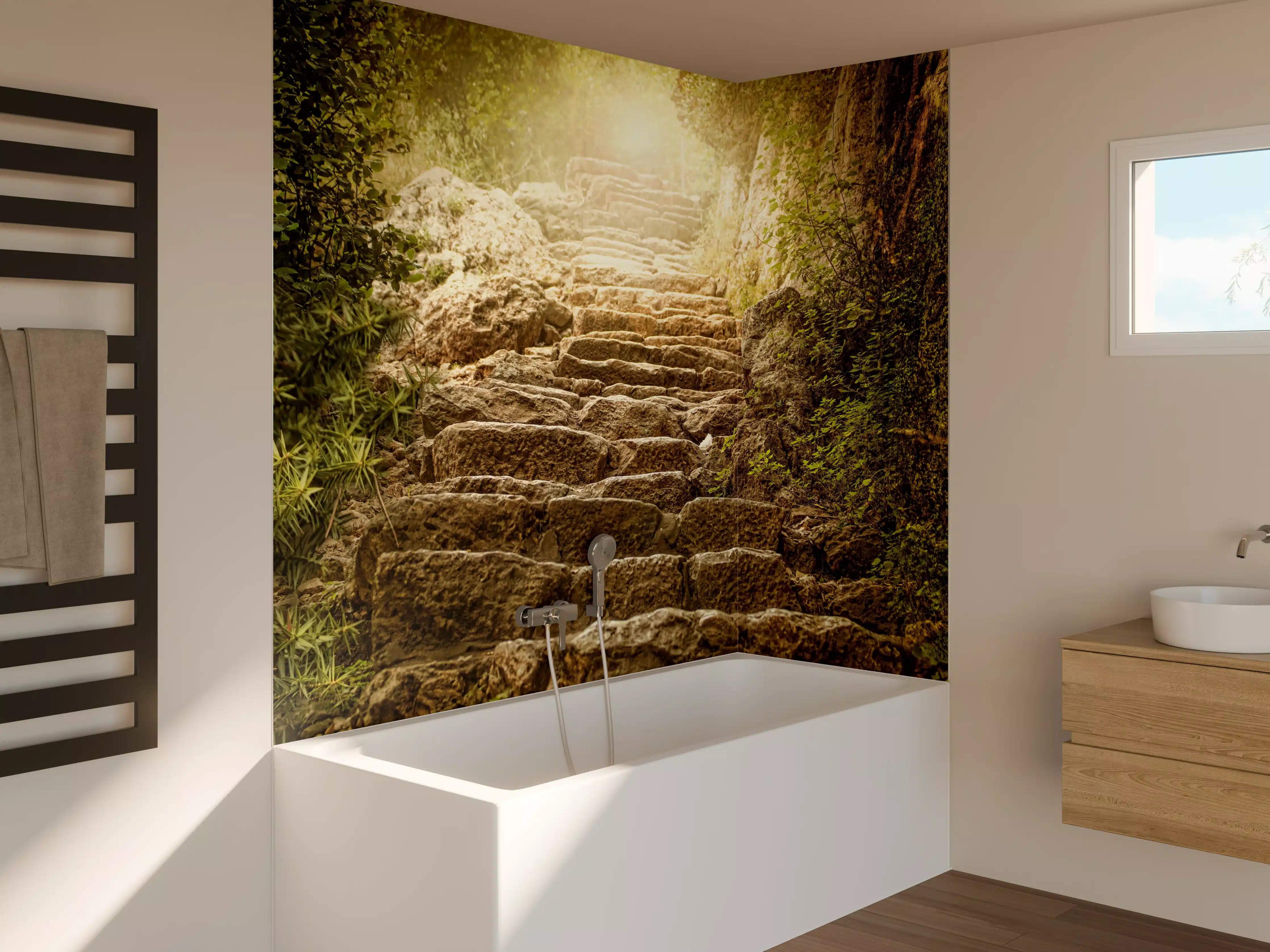 Badewannen-Rückwand - bewachsene Steintreppen in der Natur 