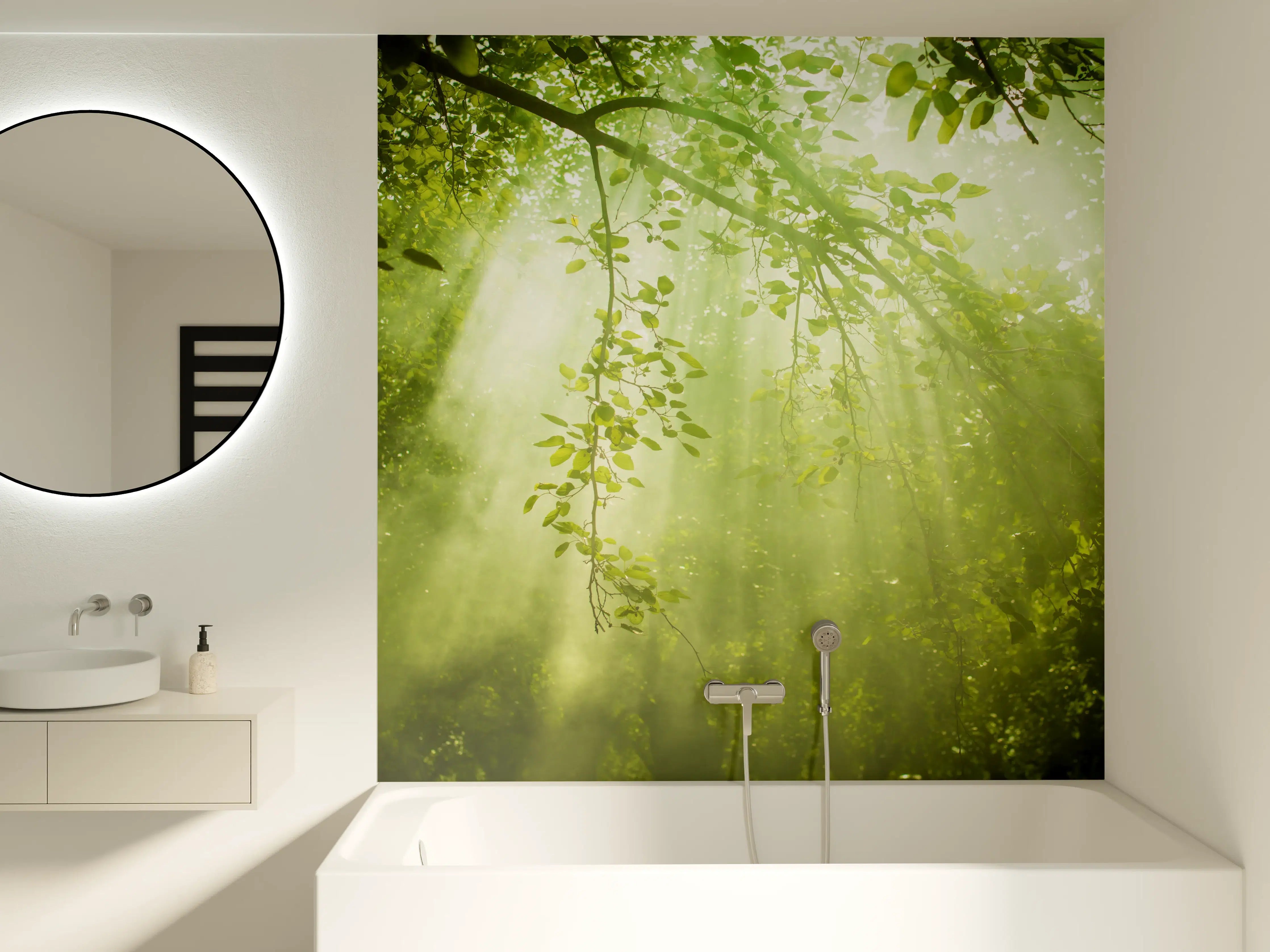 Badewannen-Rückwand - mystischer Grüner Wald mit Sonnenstrahl