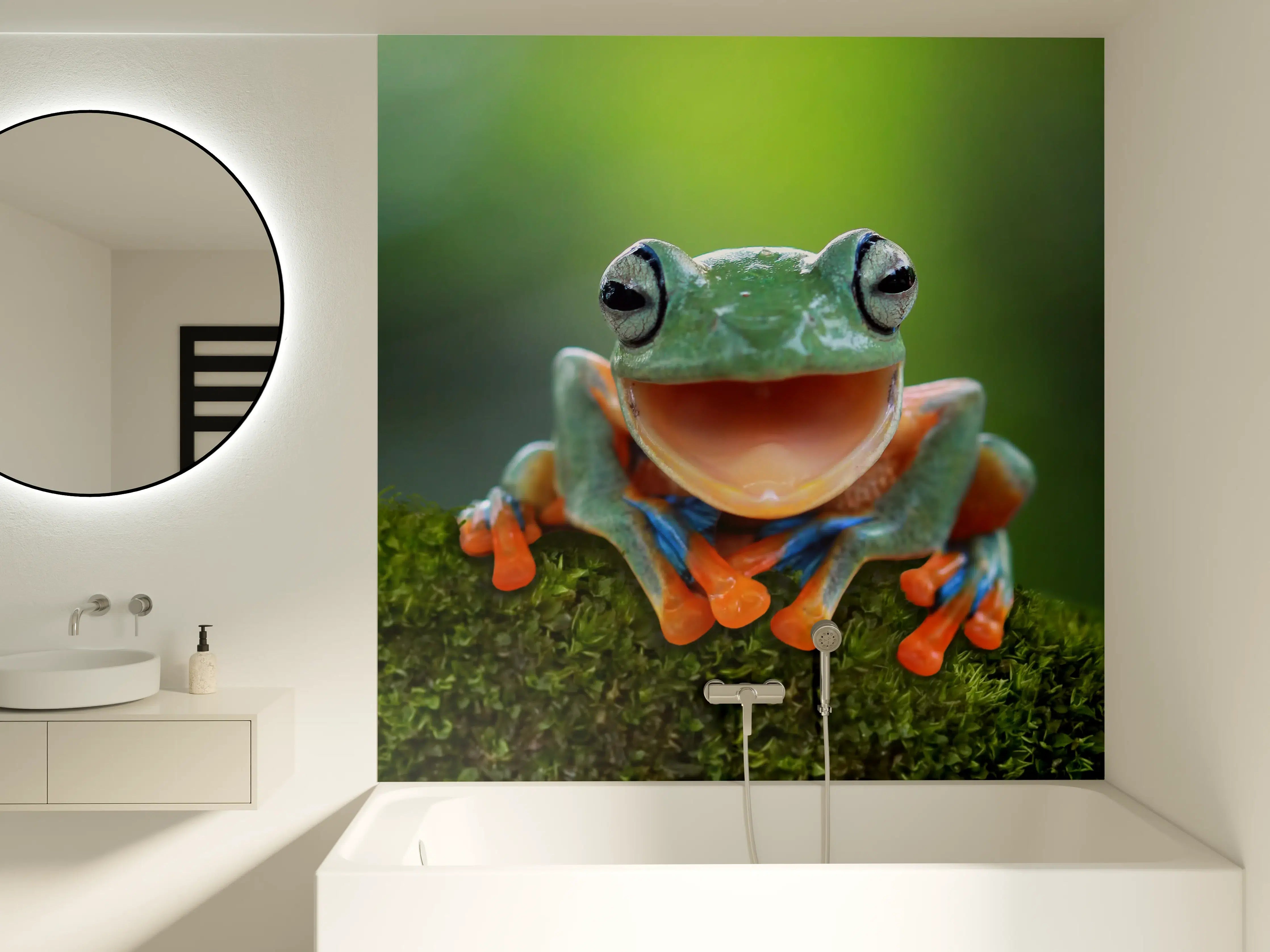 Badewannen-Rückwand - niedlicher Laubfrosch in Nahaufnahme