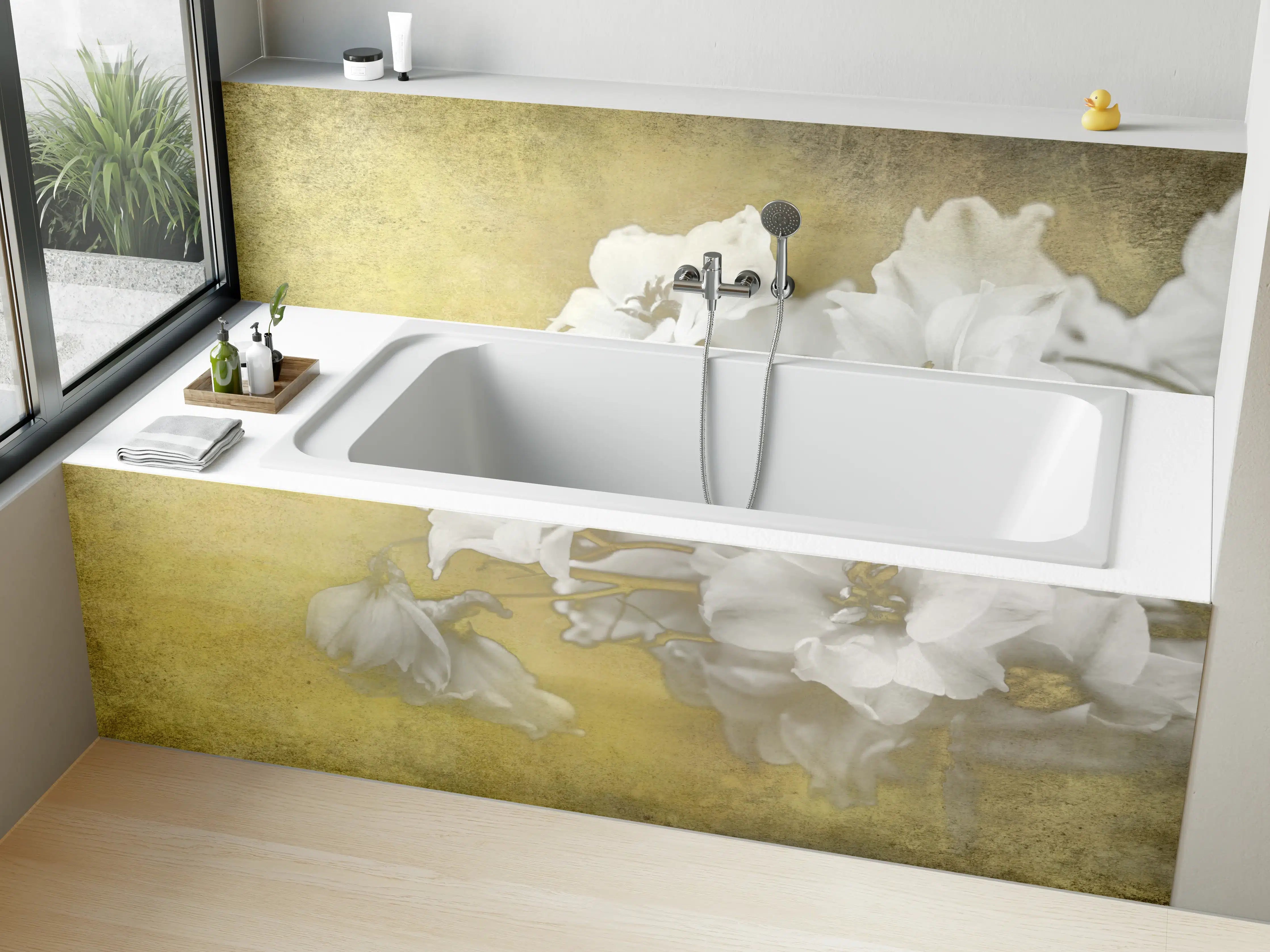 Badewannen-Rückwand - weiße Blumen auf goldenem Hintergrund