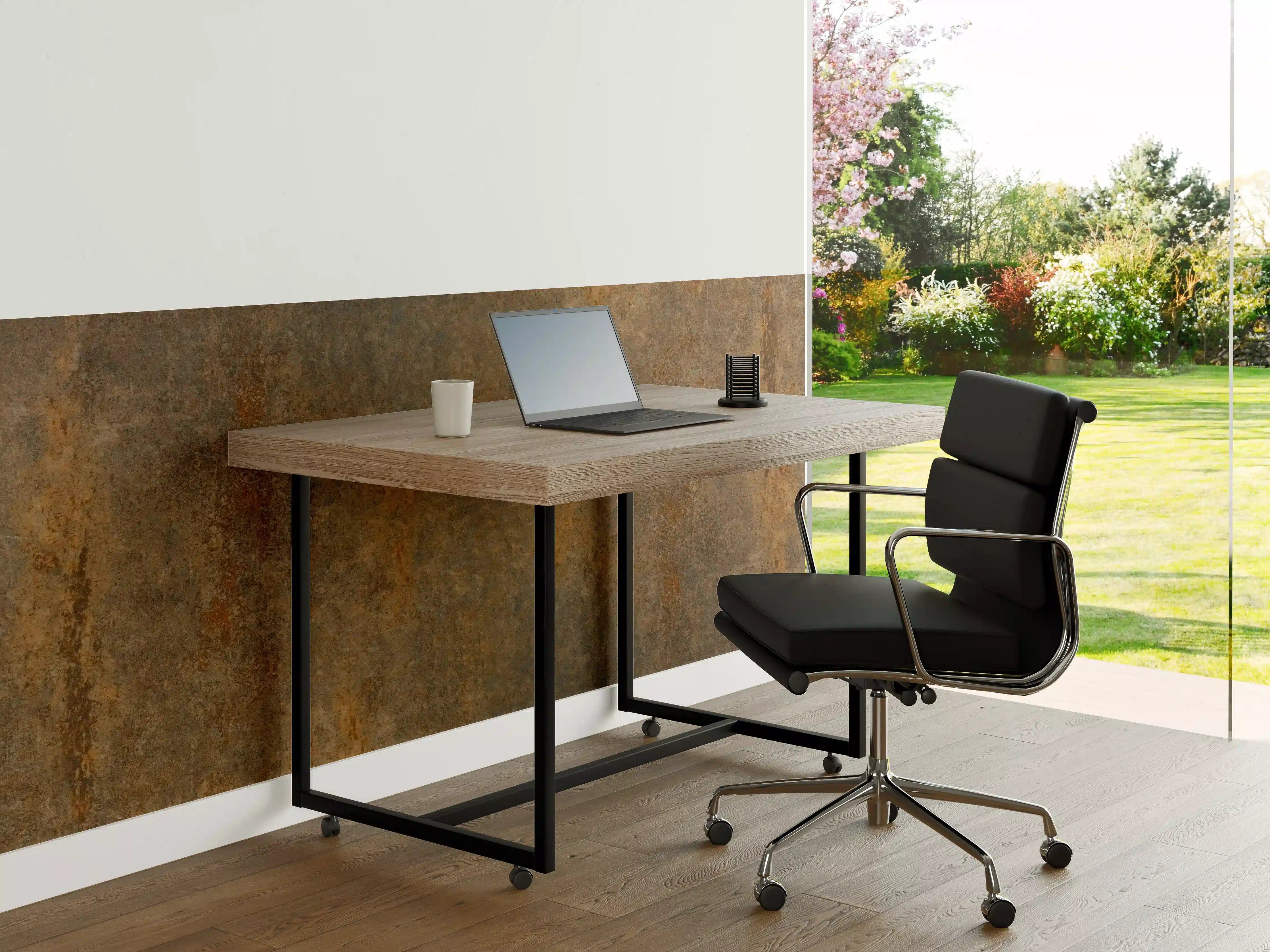 Büro Wandgestaltung - Alte rostige Metallplatte