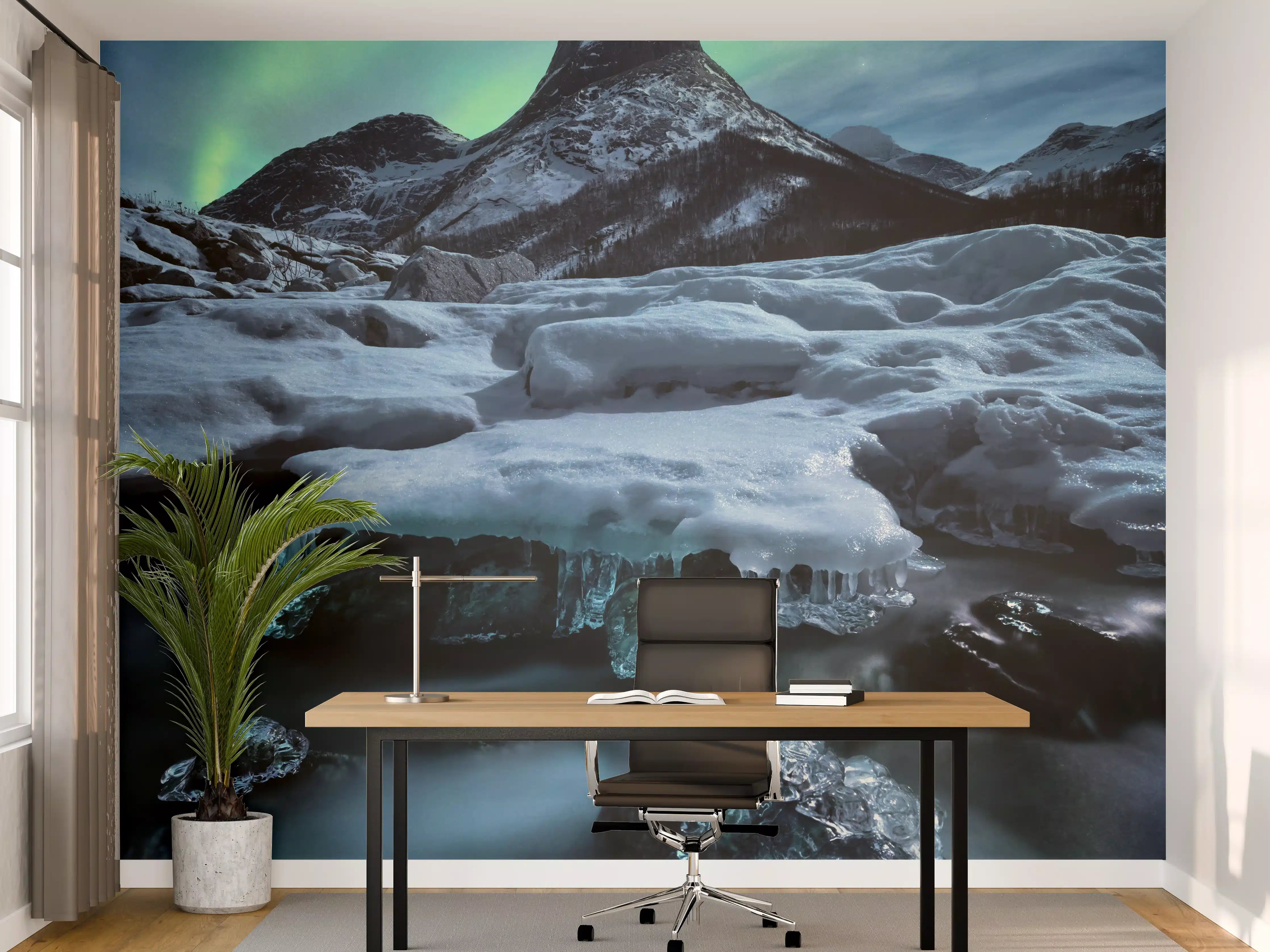 Büro Wandgestaltung - Aurora über Eisbergspitze