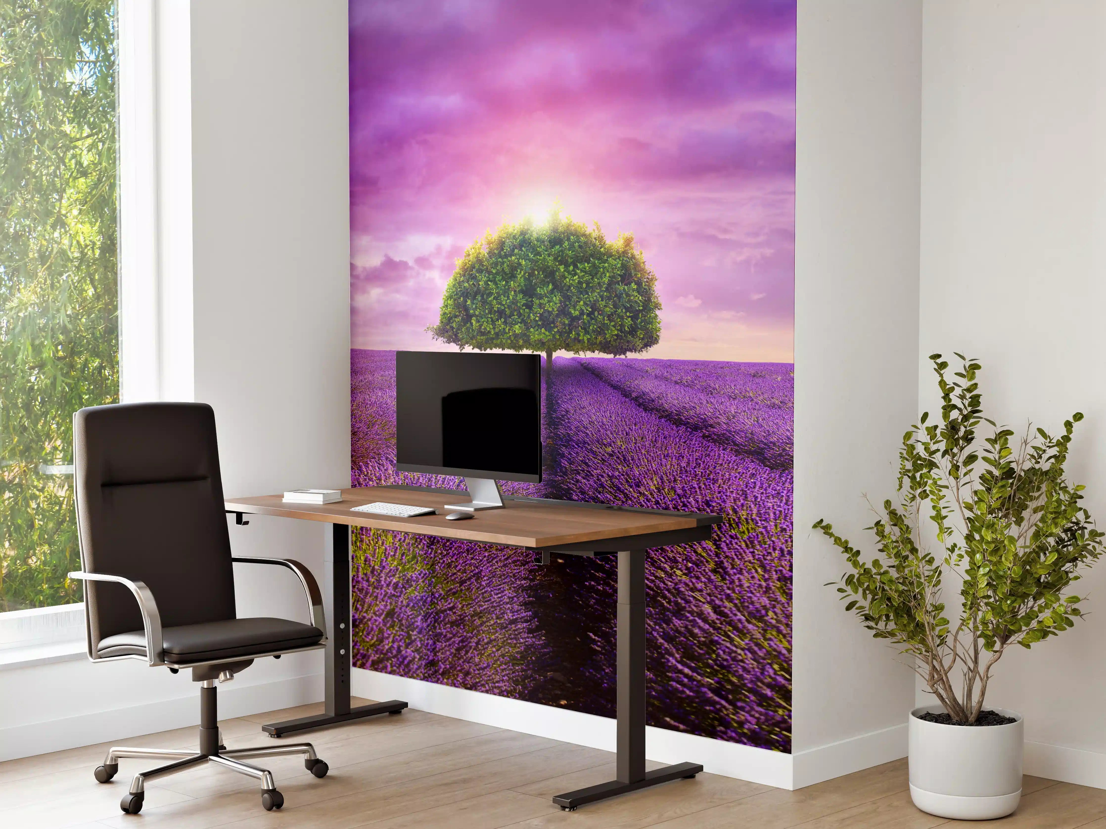 Büro Wandgestaltung - Baum im schönen lavendel Feld
