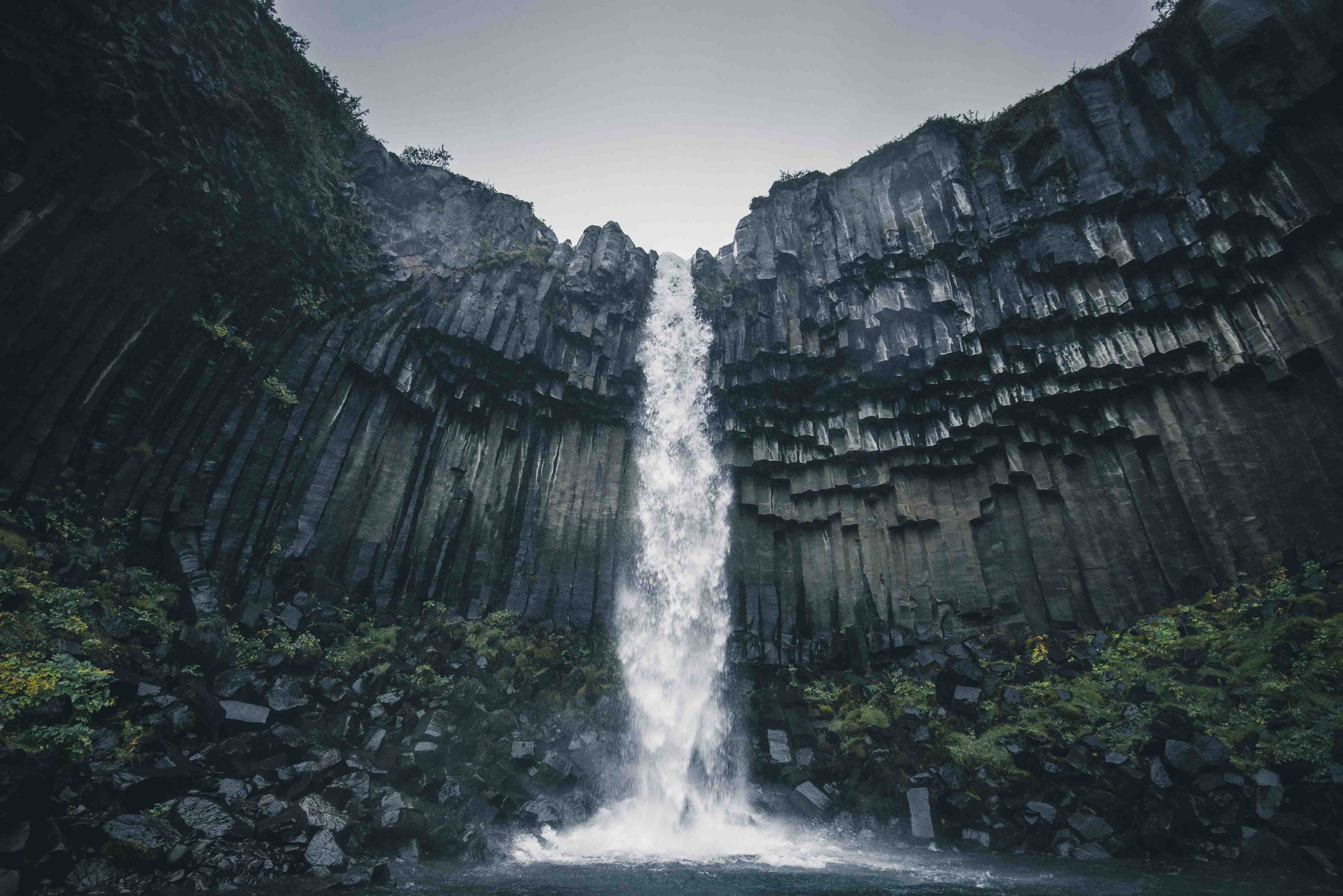 Büro Wandgestaltung-Beeindruckender Svartifoss Wasserfall