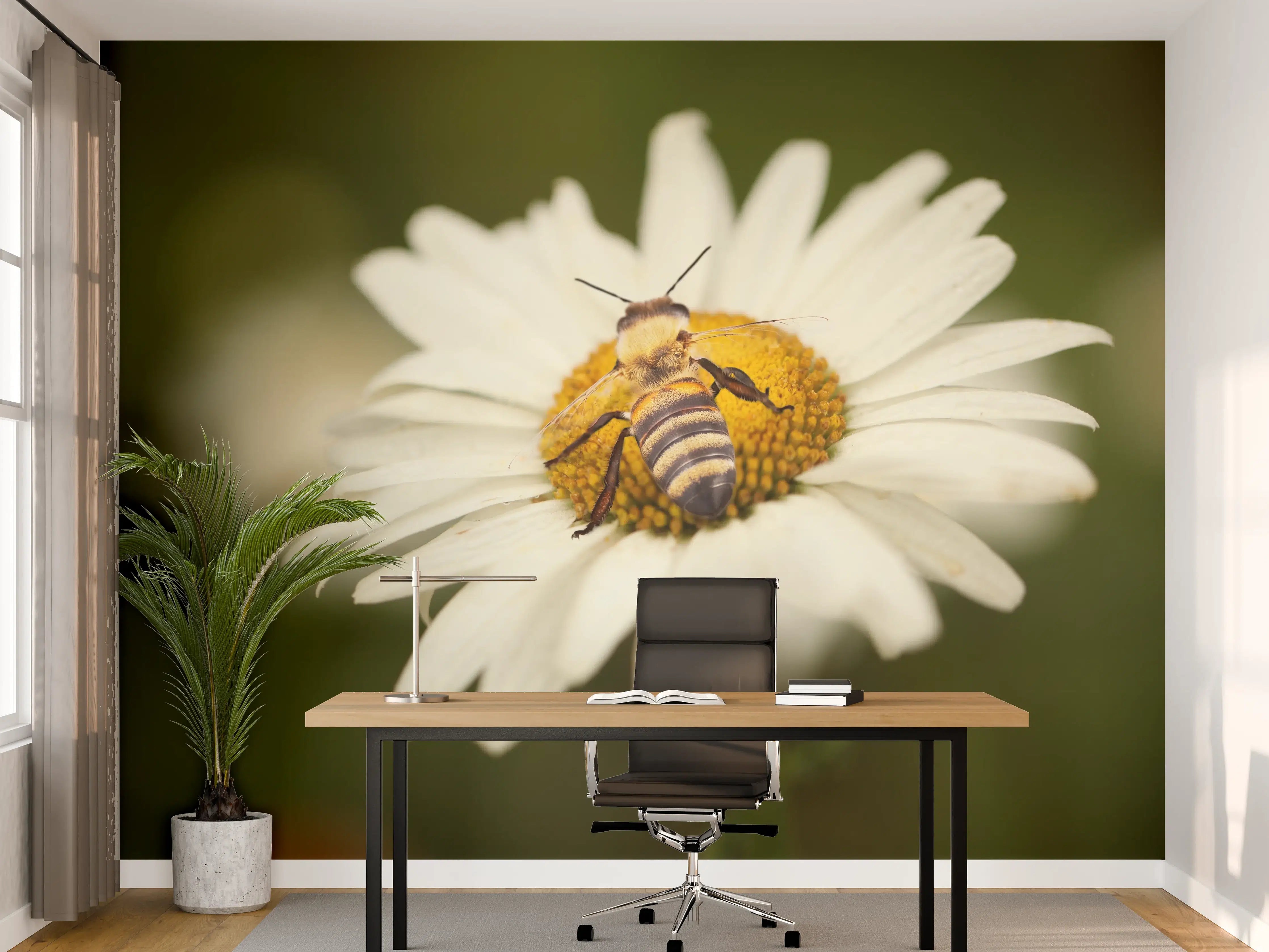 Büro Wandgestaltung - Biene auf einem Gänseblümchen