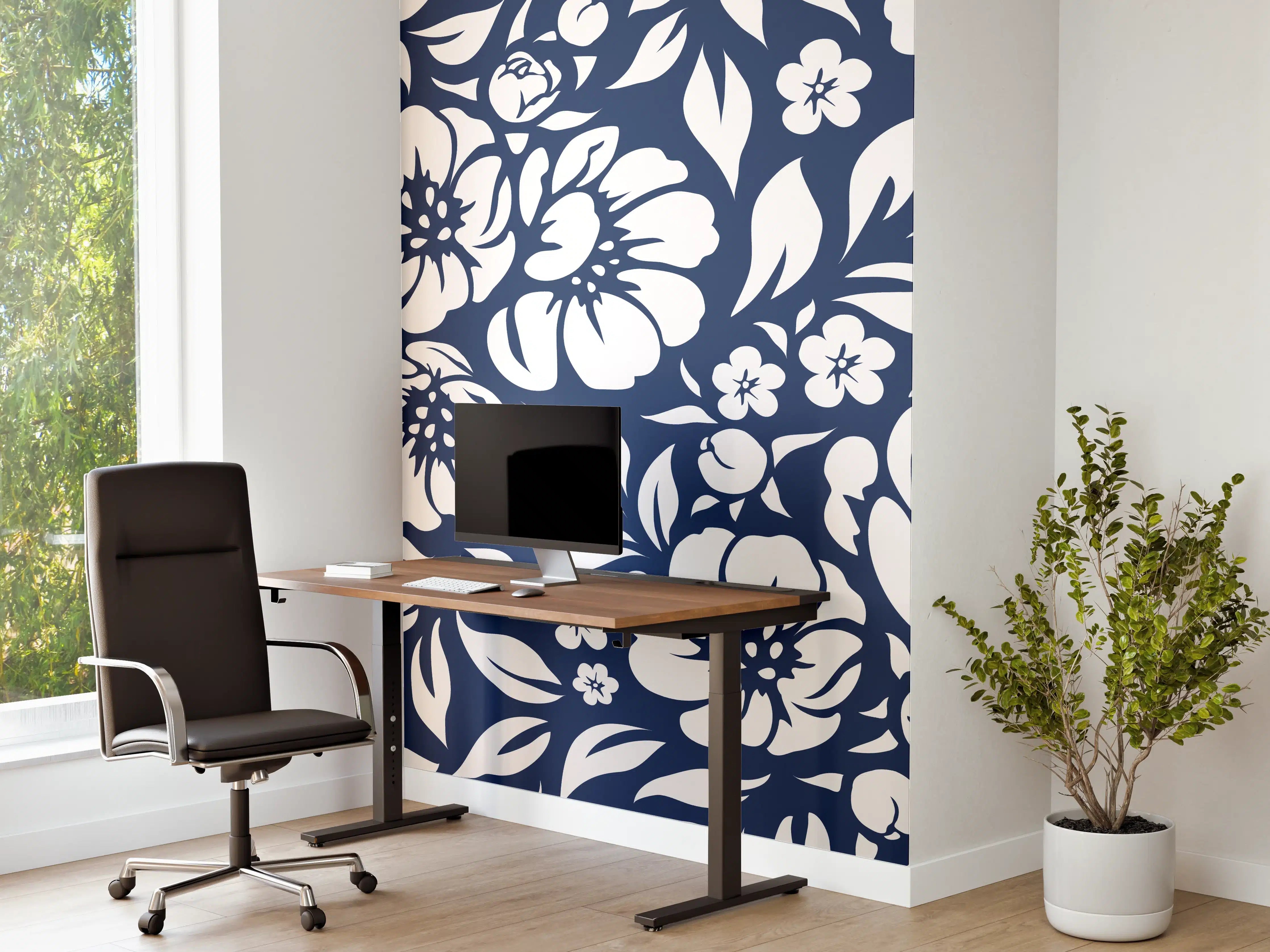 Büro Wandgestaltung - Blumenmuster in Dunkelblau
