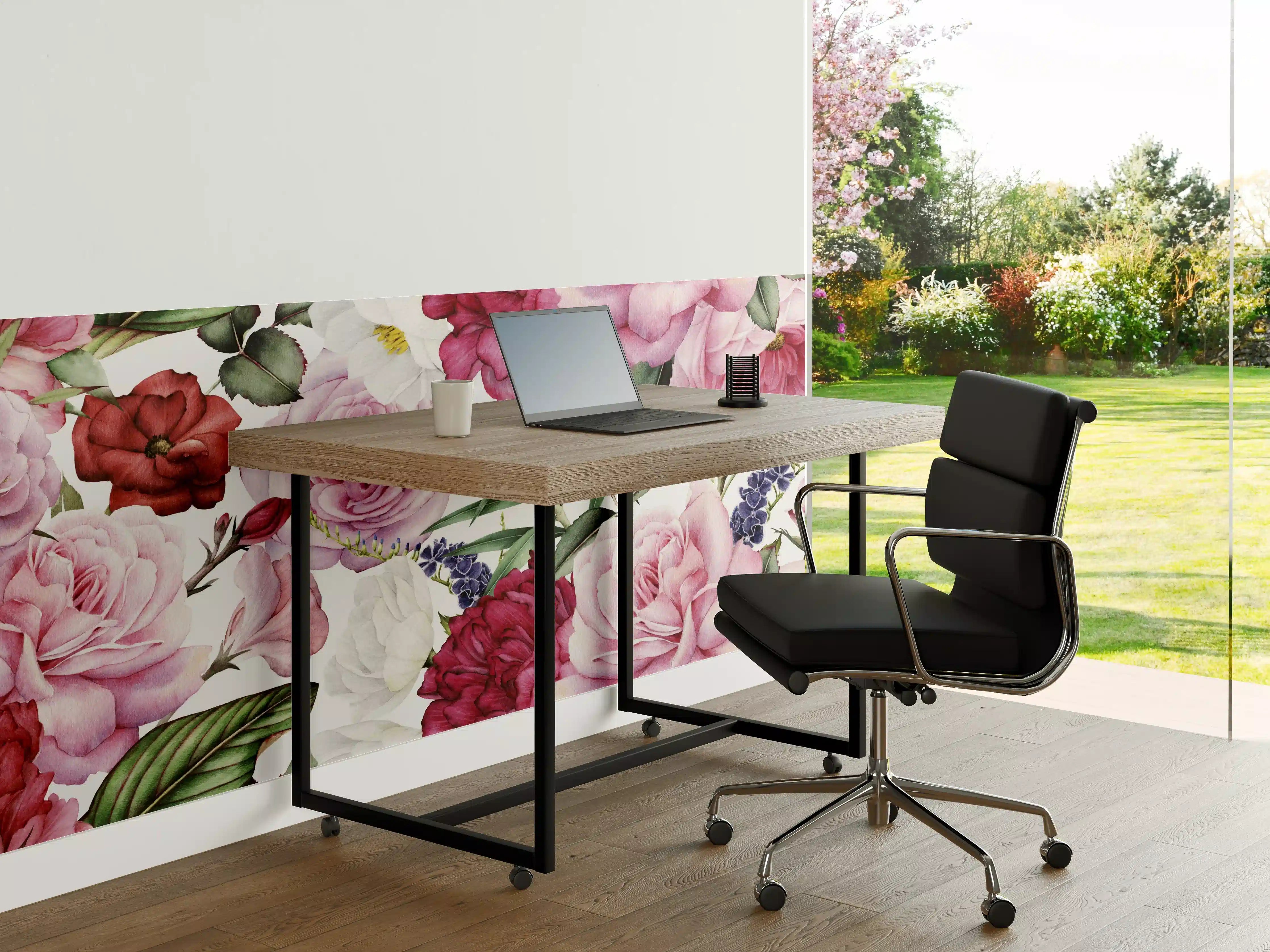 Büro Wandgestaltung - Blumenmuster mit Pink- und Rottönen
