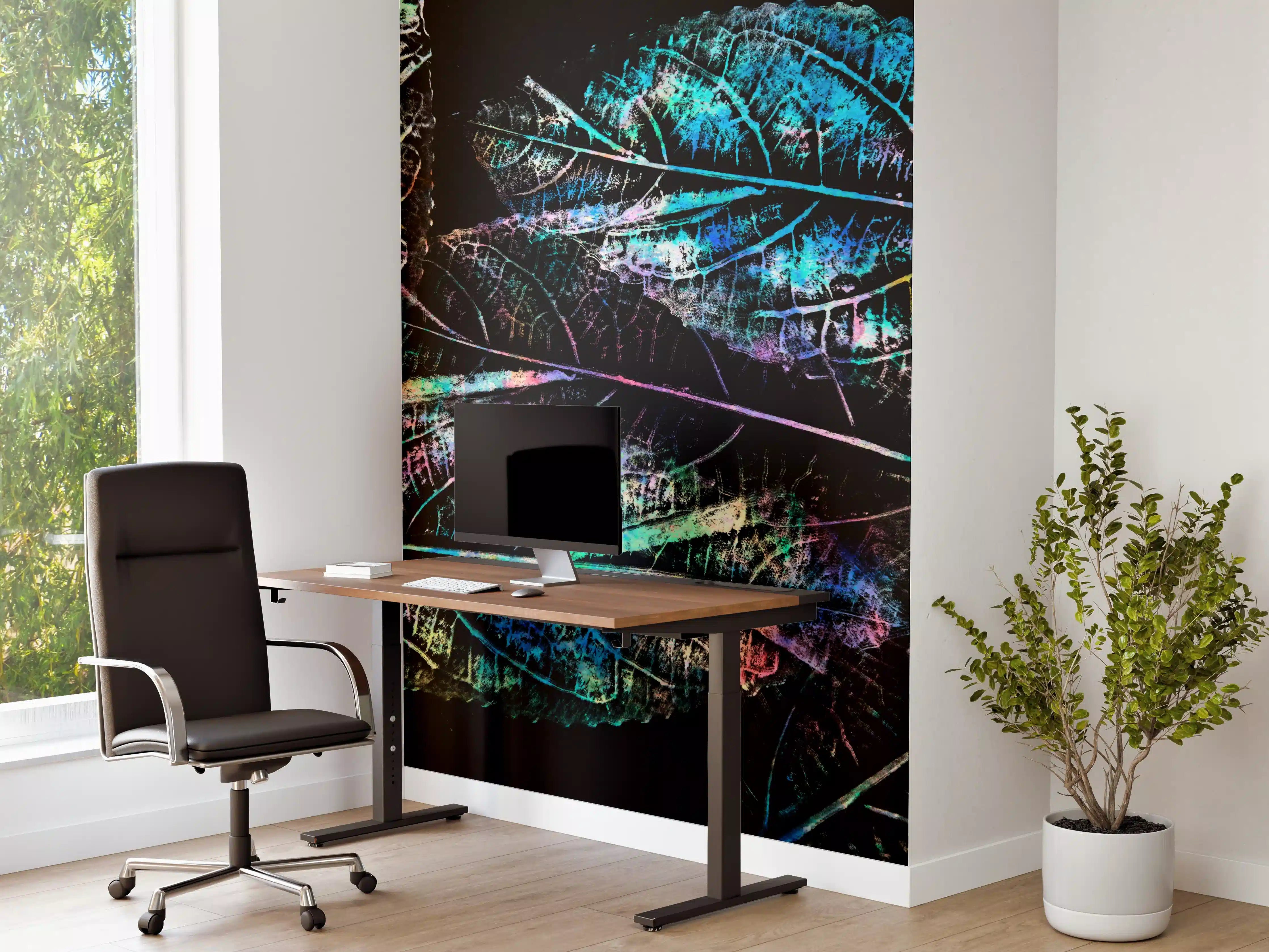 Büro Wandgestaltung - Bunte Blattstruktur auf Schwarz