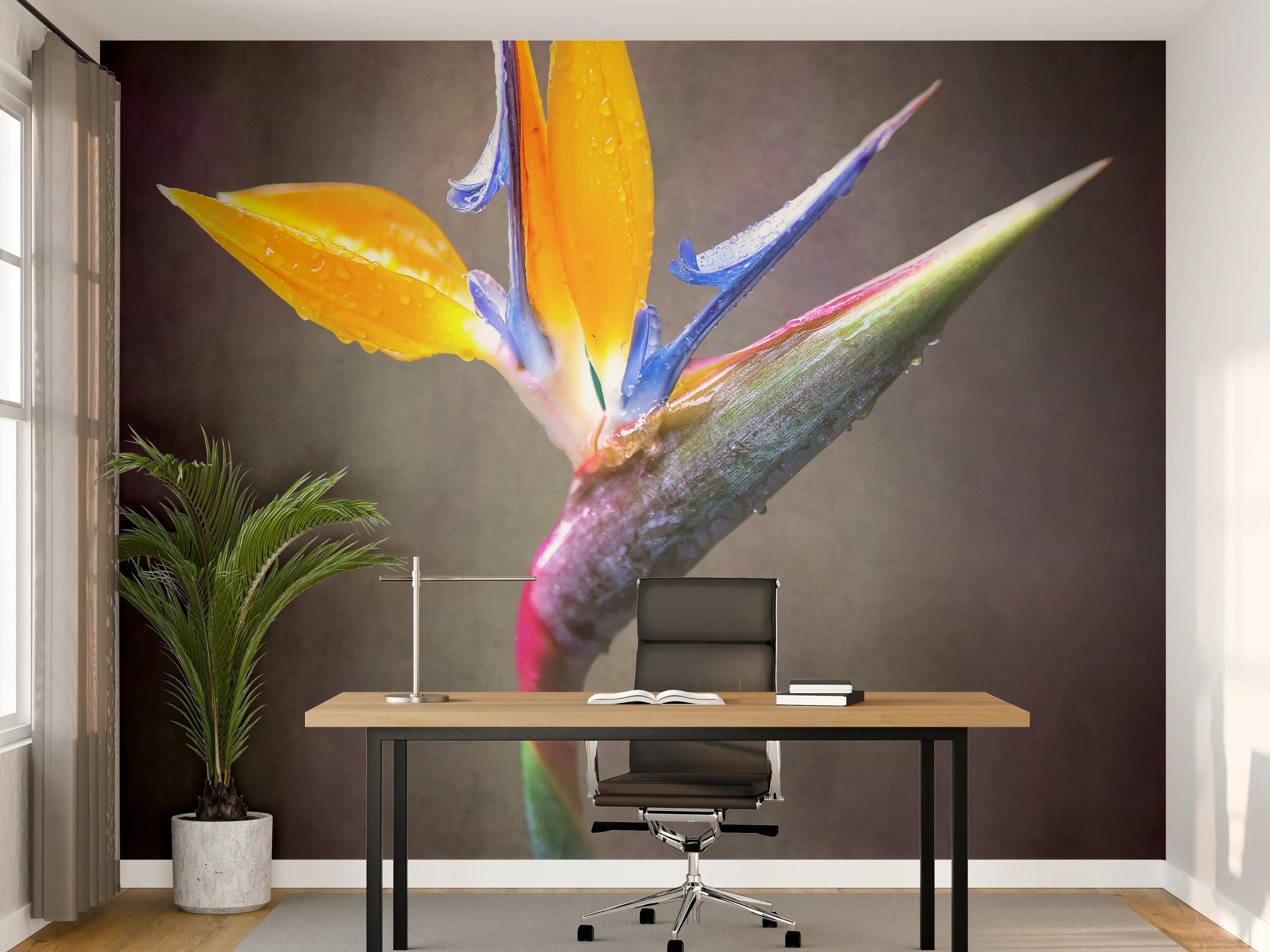 Büro Wandgestaltung - Bunter Strelitzia-Blumenstrauß