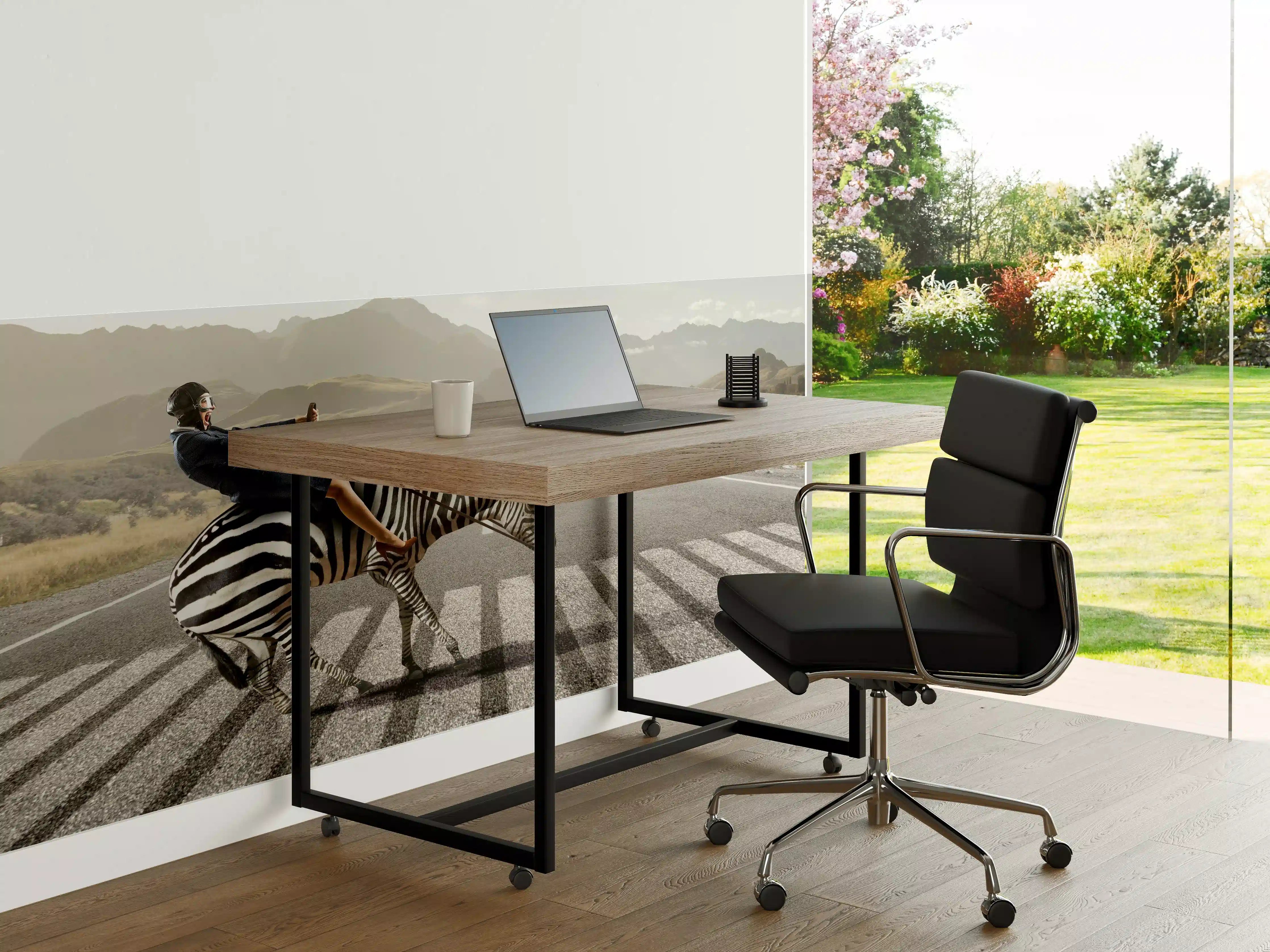 Büro Wandgestaltung - Businesswoman auf Zebra
