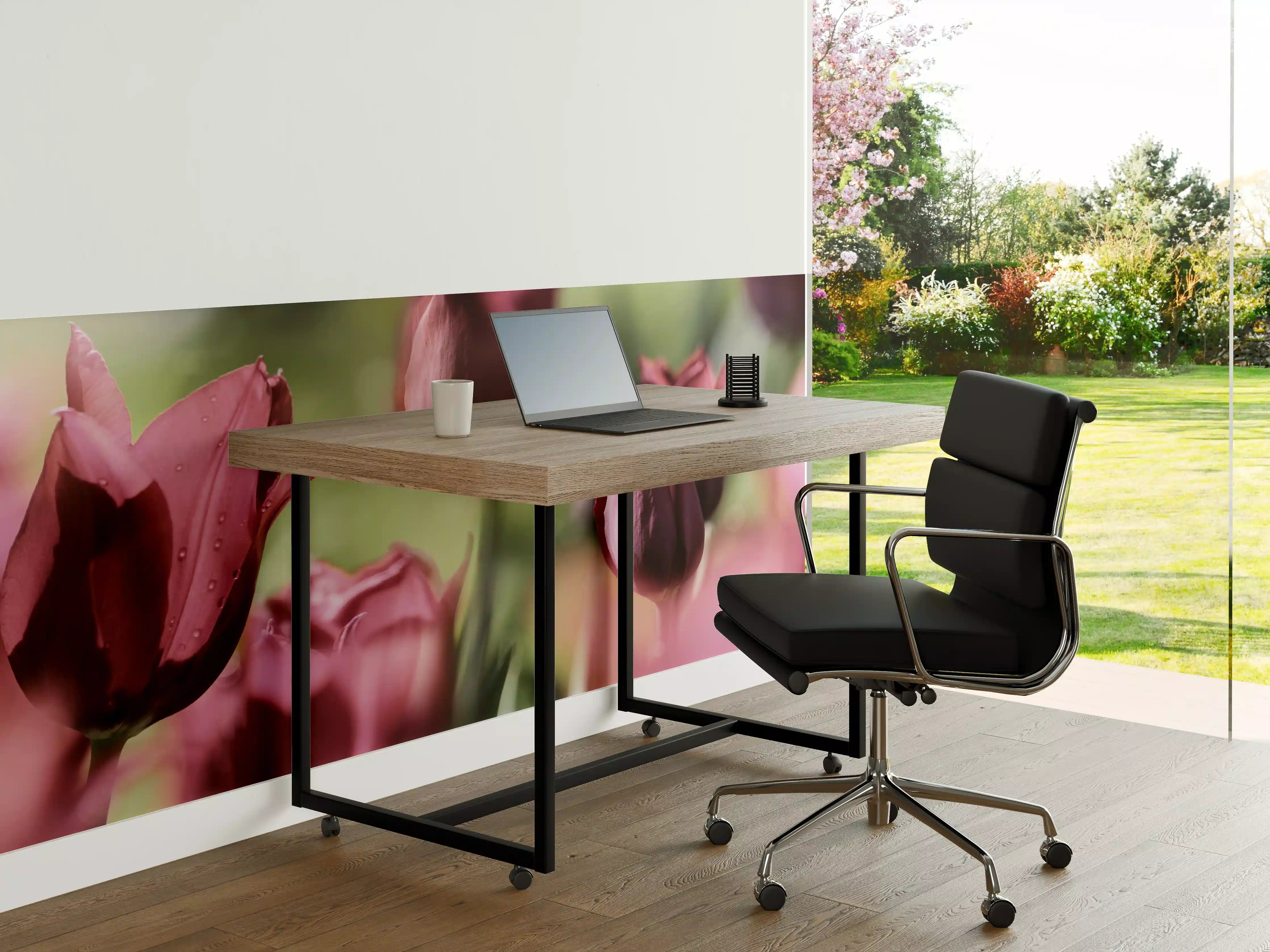 Büro Wandgestaltung - Dunkelrosa Tulpen