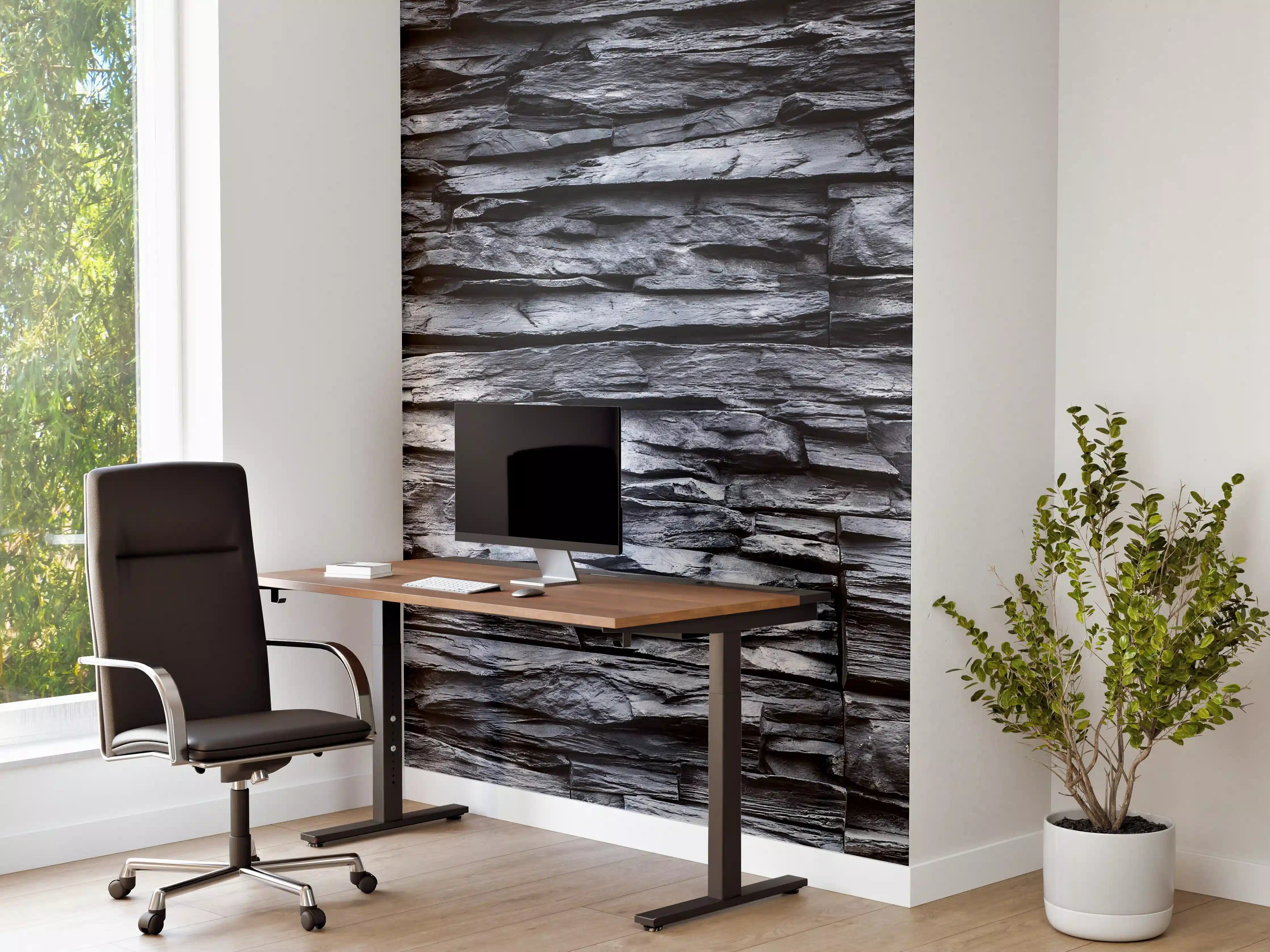 Büro Wandgestaltung - Dunkle Schiefersteinwand