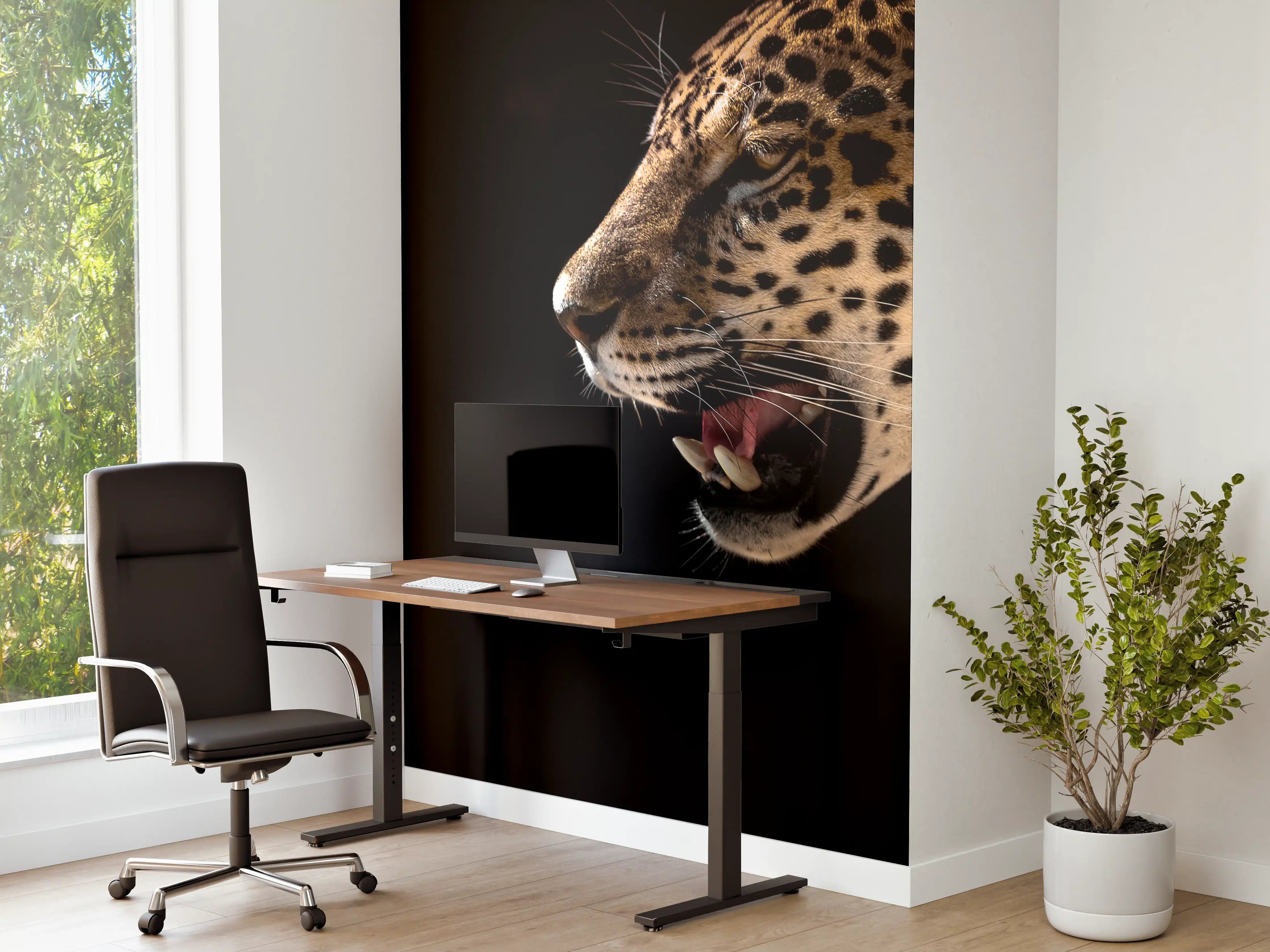 Büro Wandgestaltung - Dunkler Leopard in Seitenansicht