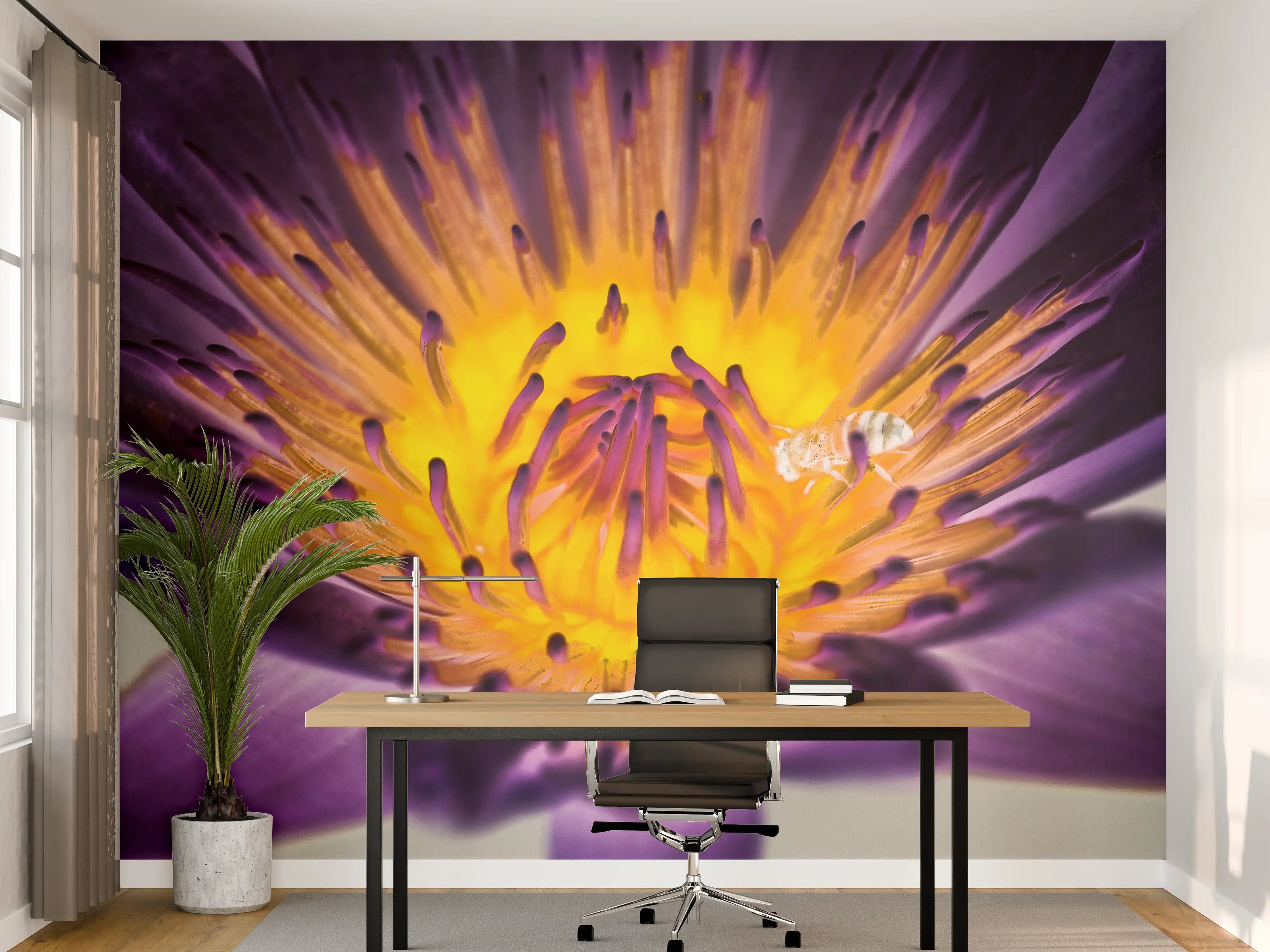 Büro Wandgestaltung - Farbenprächtige Wasserlilie Lila-Gelb