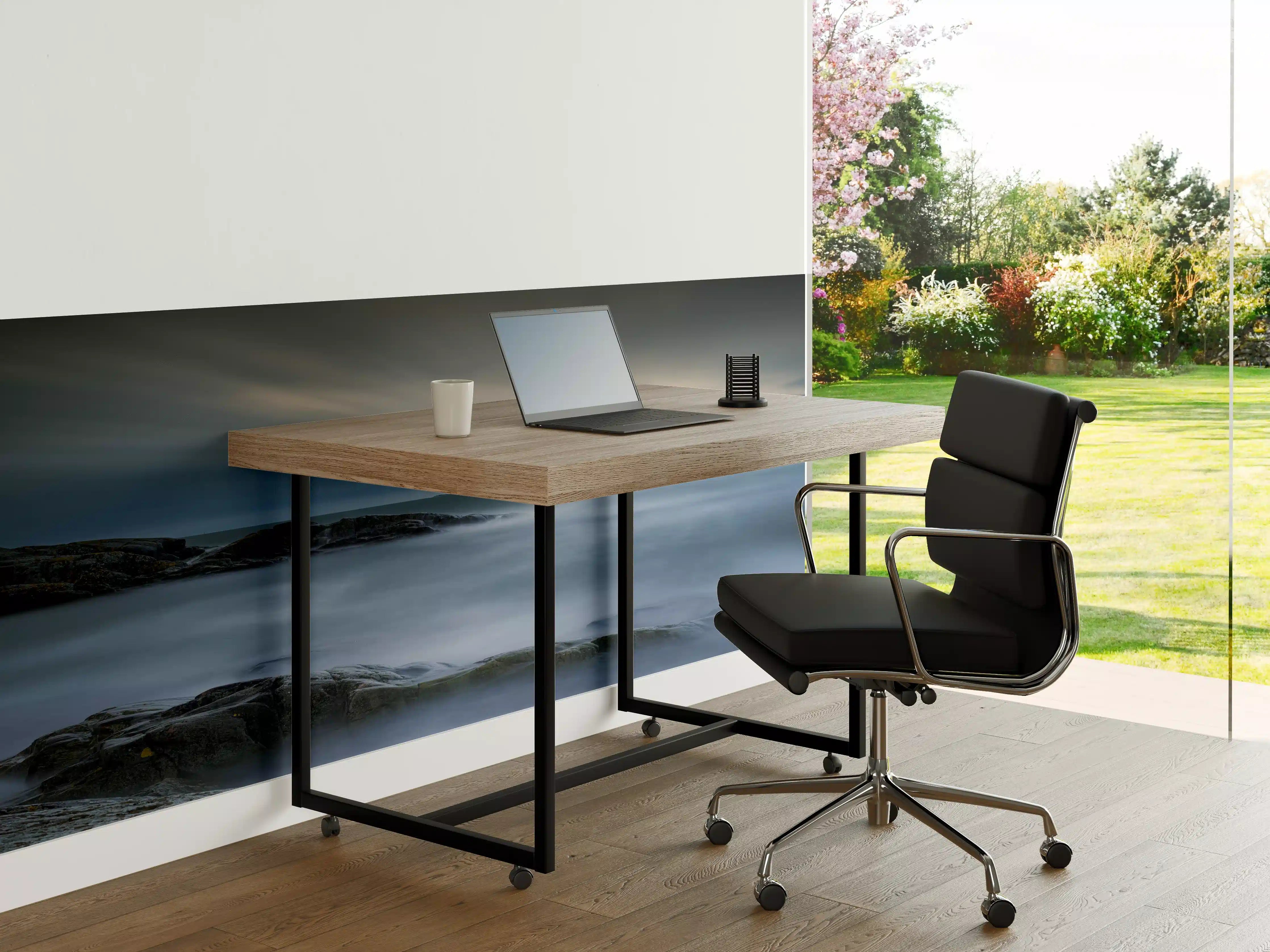 Büro Wandgestaltung - Felsiger & Nebliger Strand auf mit schöner Meer Landschaft