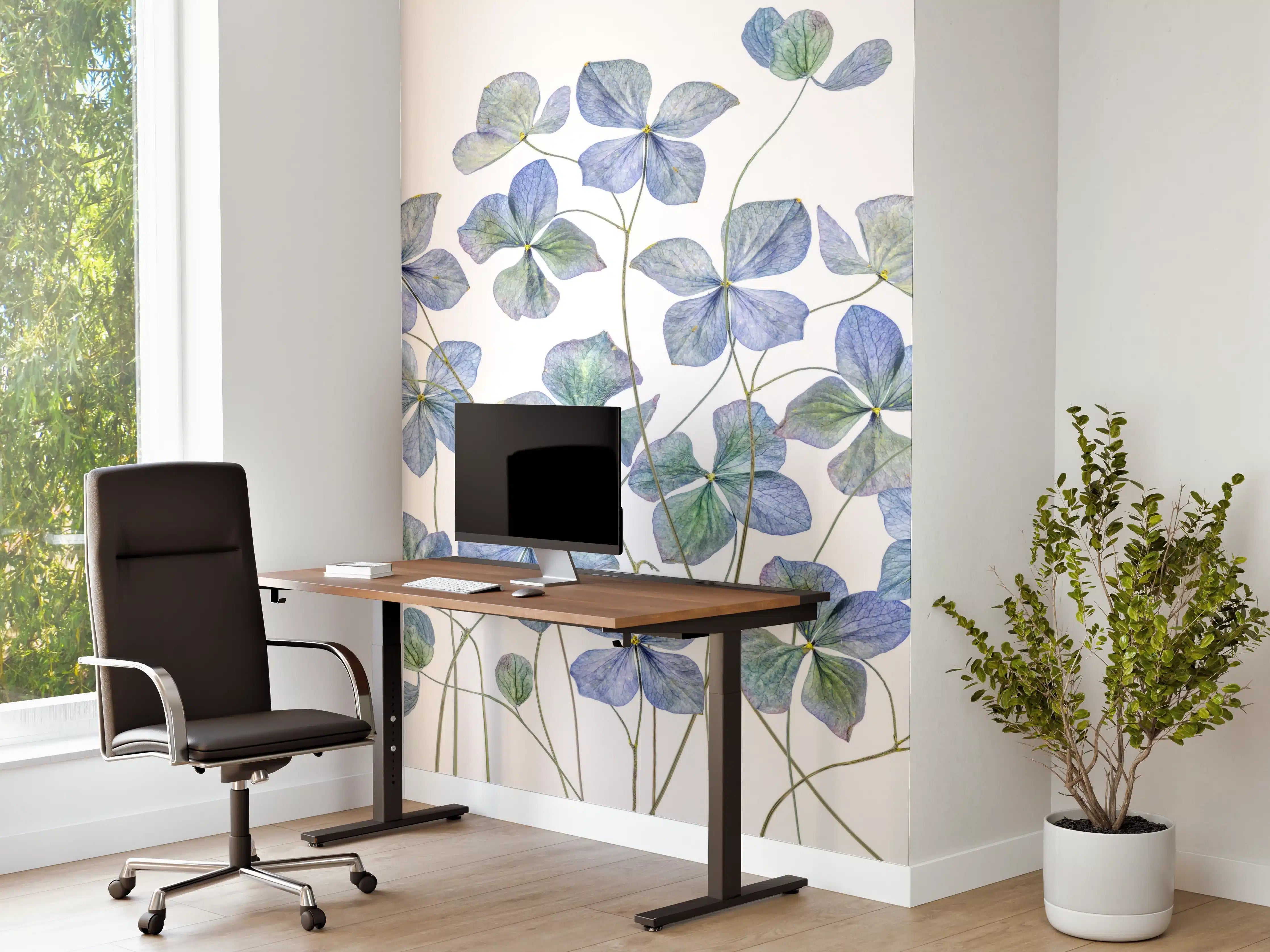 Büro Wandgestaltung - Florale Darstellung - Blaue Blumen