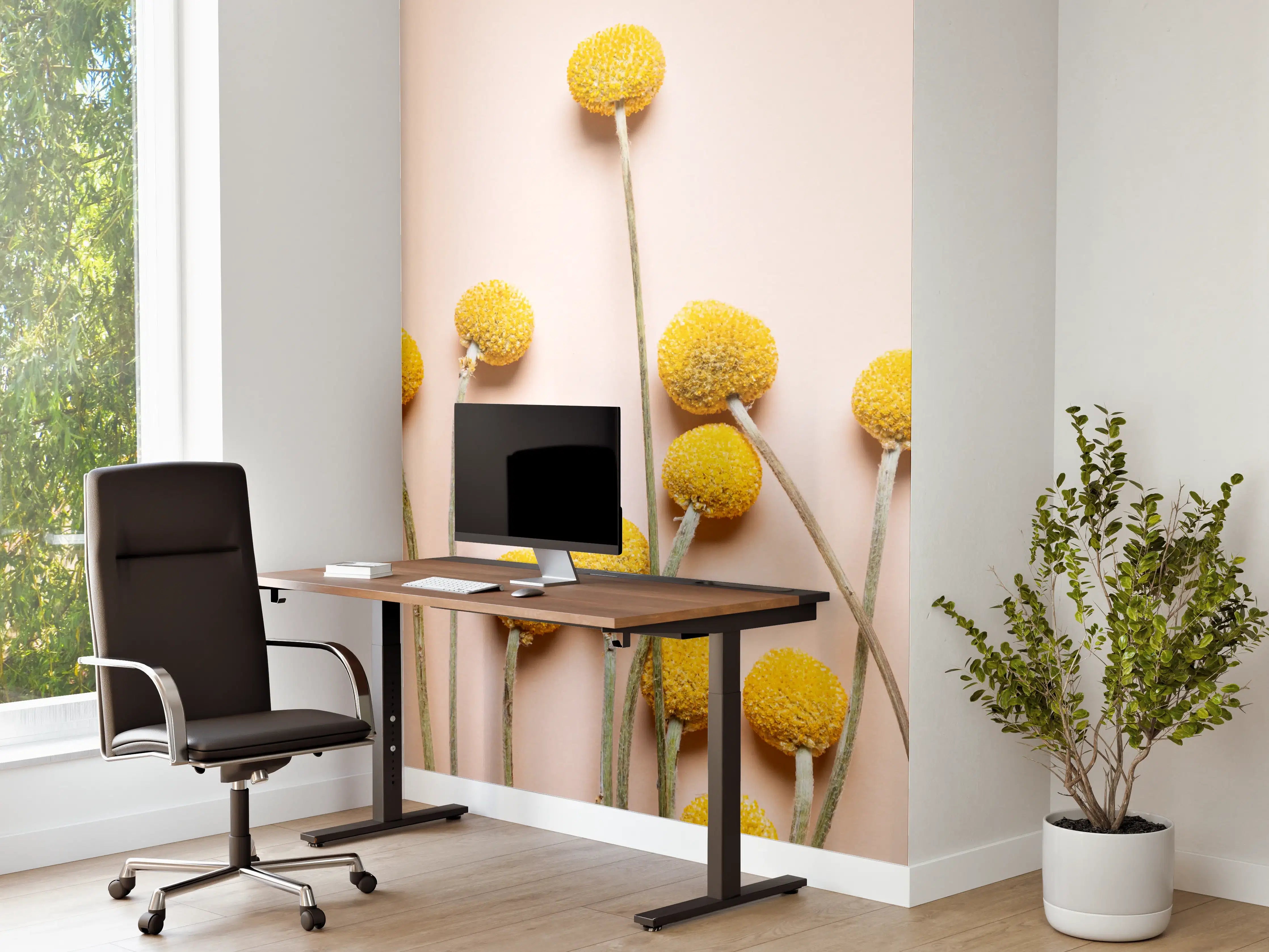 Büro Wandgestaltung - Gelbe Pompon-Blumen auf hellem Hintergrund