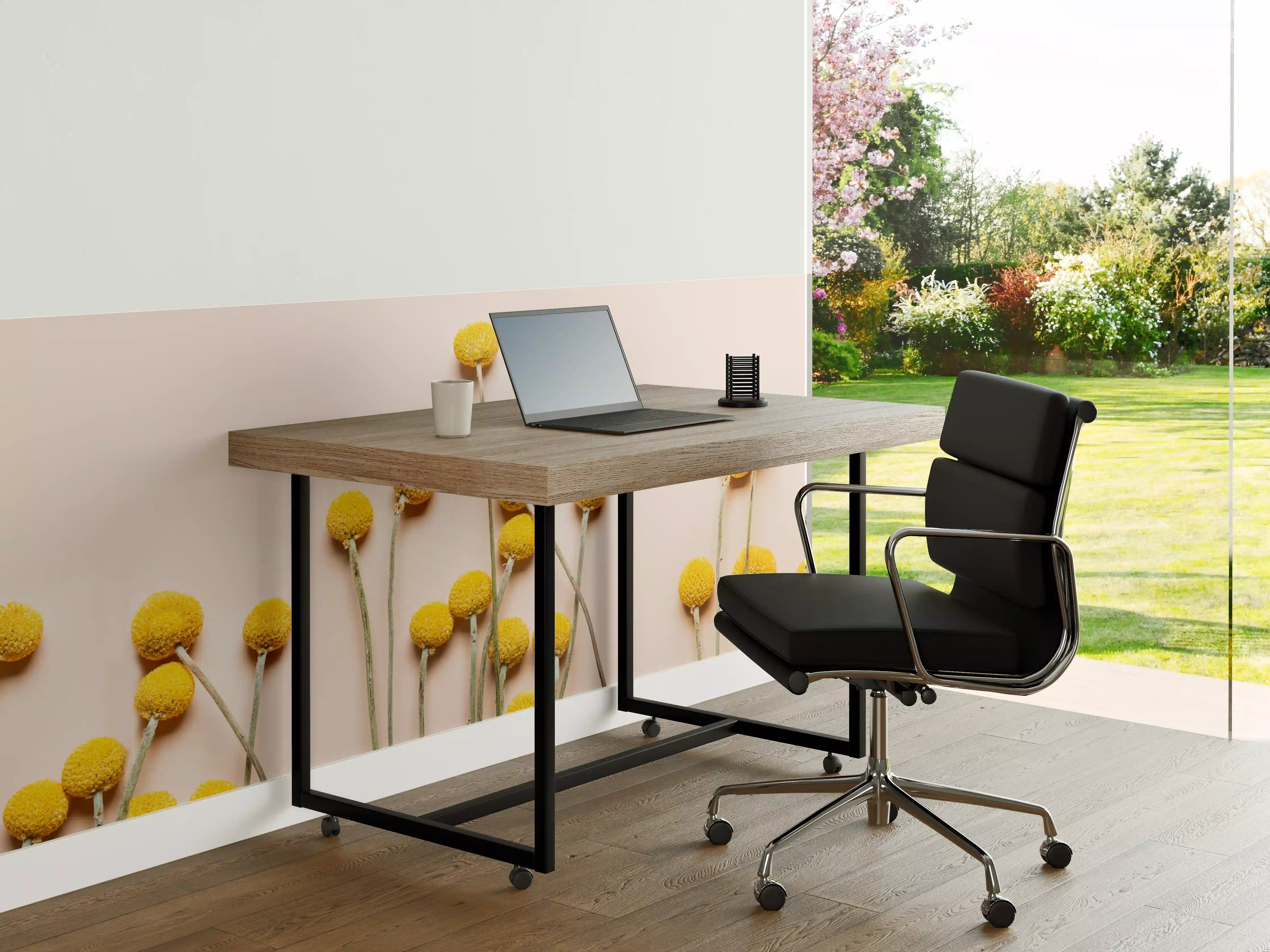 Büro Wandgestaltung - Gelbe Pompon-Blumen auf hellem Hintergrund