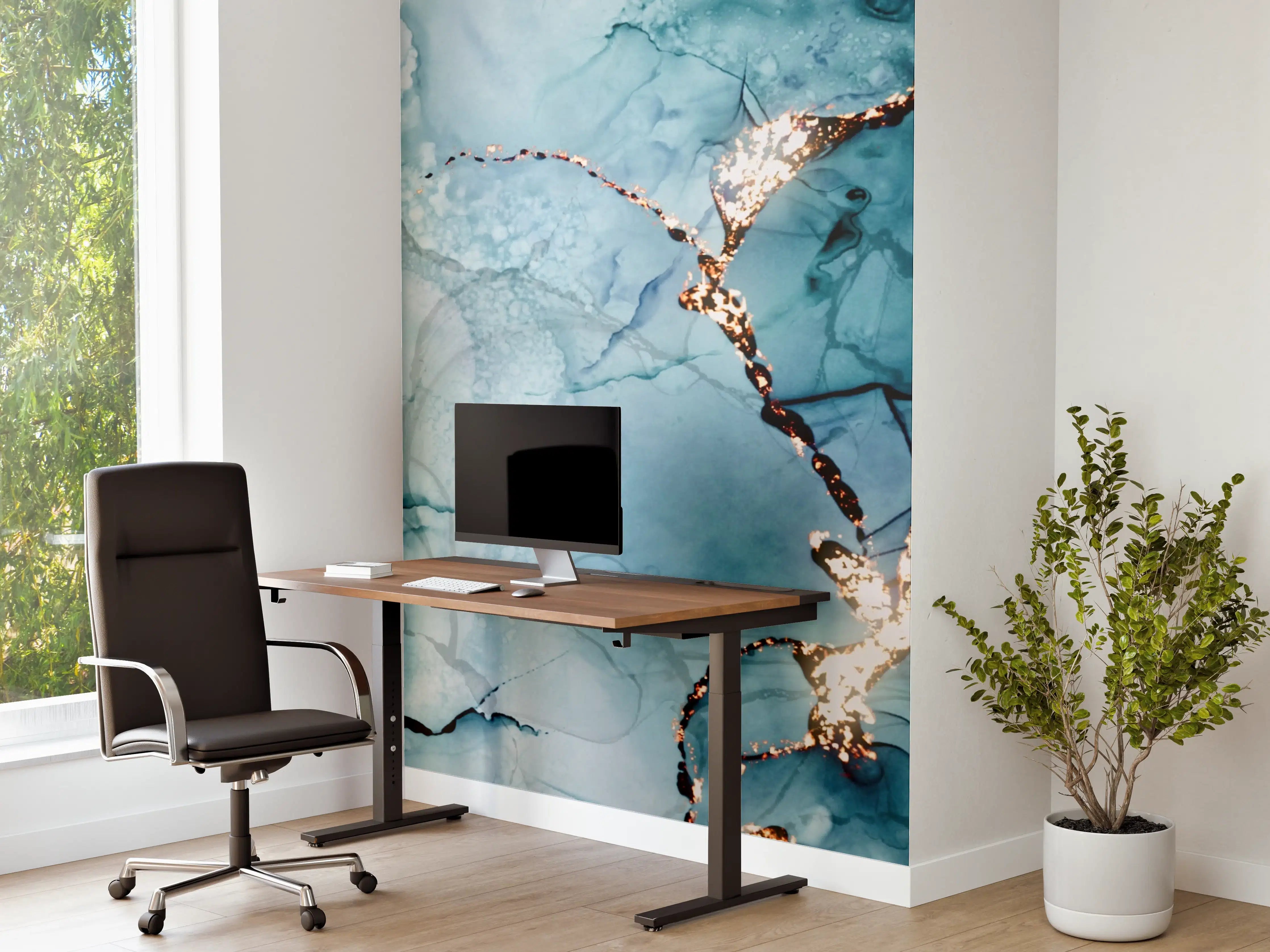 Büro Wandgestaltung - Grauer Marmor & Gold Akzente