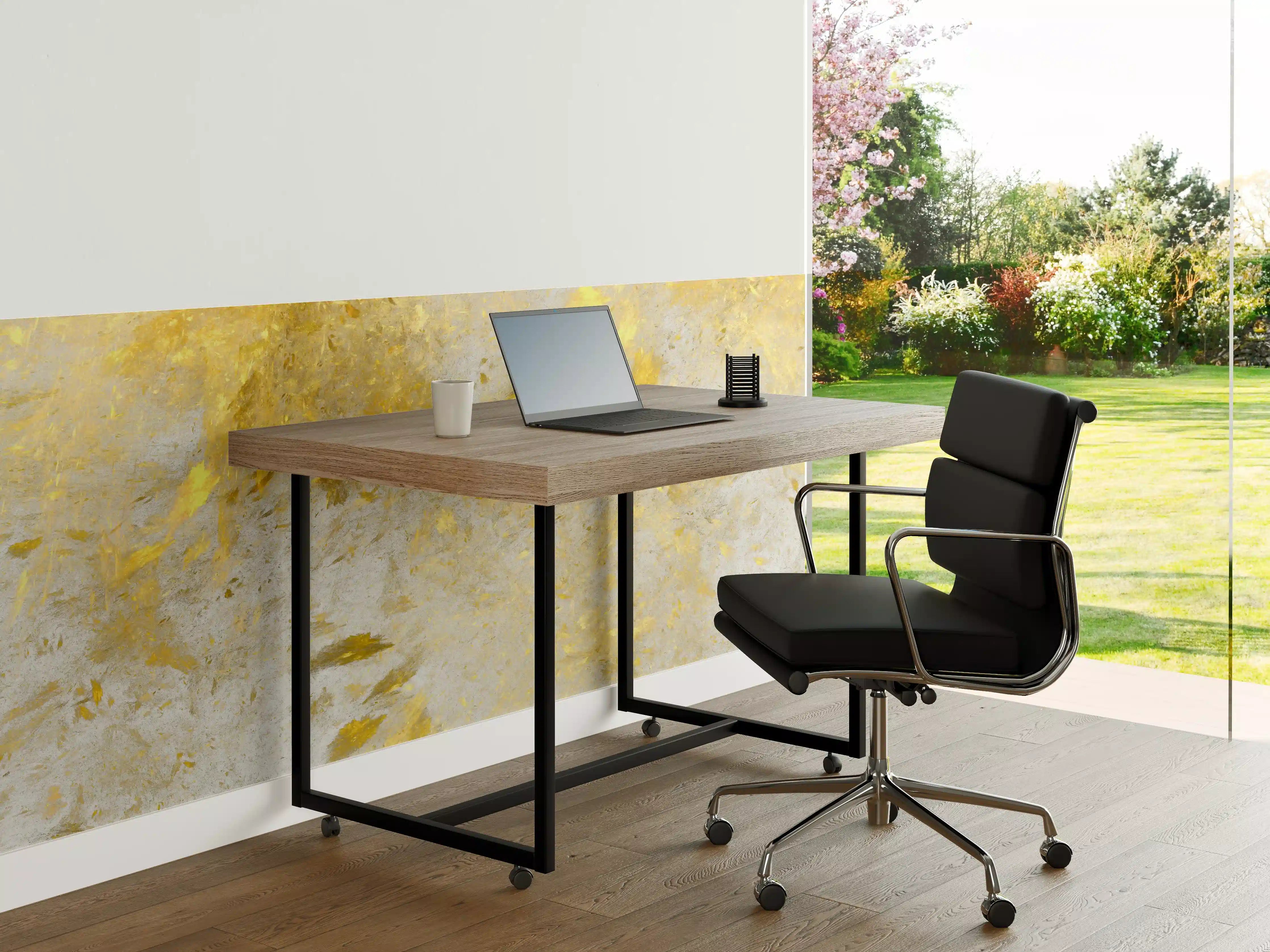 Büro Wandgestaltung - Grauer Marmor mit Golddetails