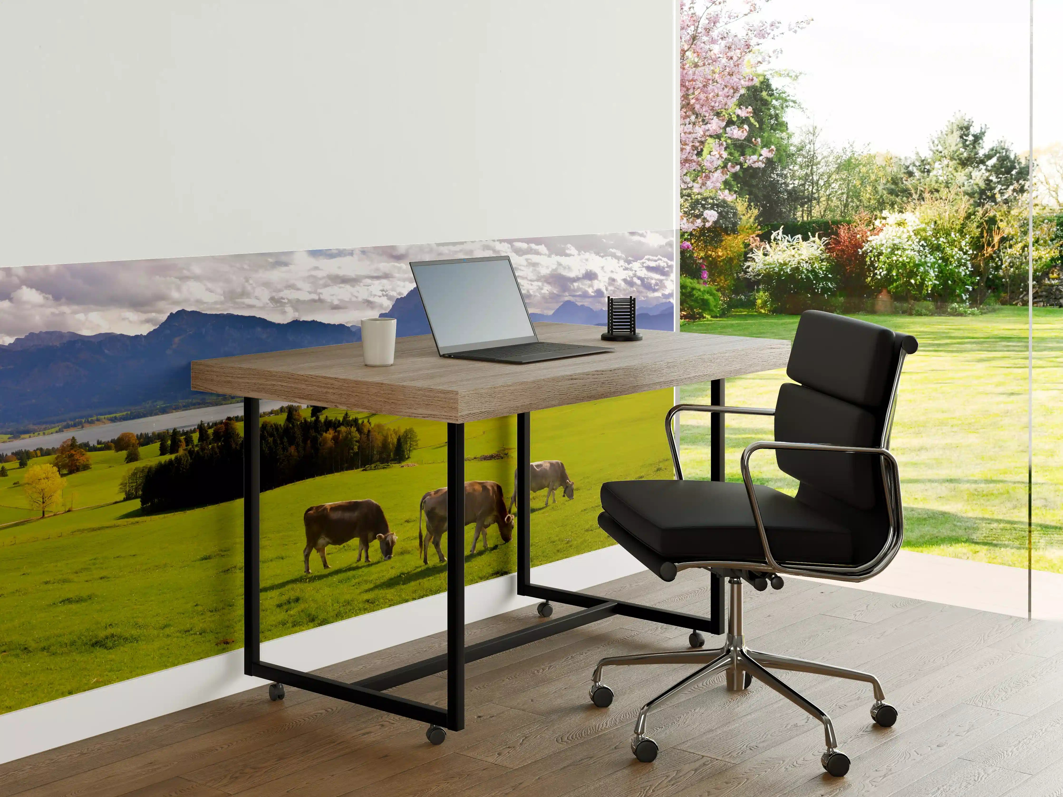 Büro Wandgestaltung - Grüne Bergwiese mit Kühen