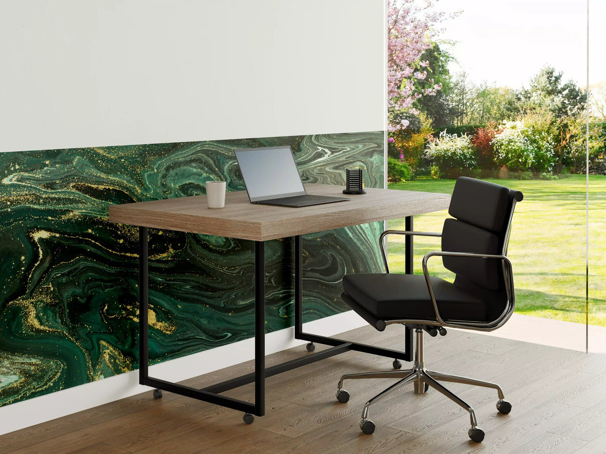 Büro Wandgestaltung - Grüner Marmor mit Goldakzenten