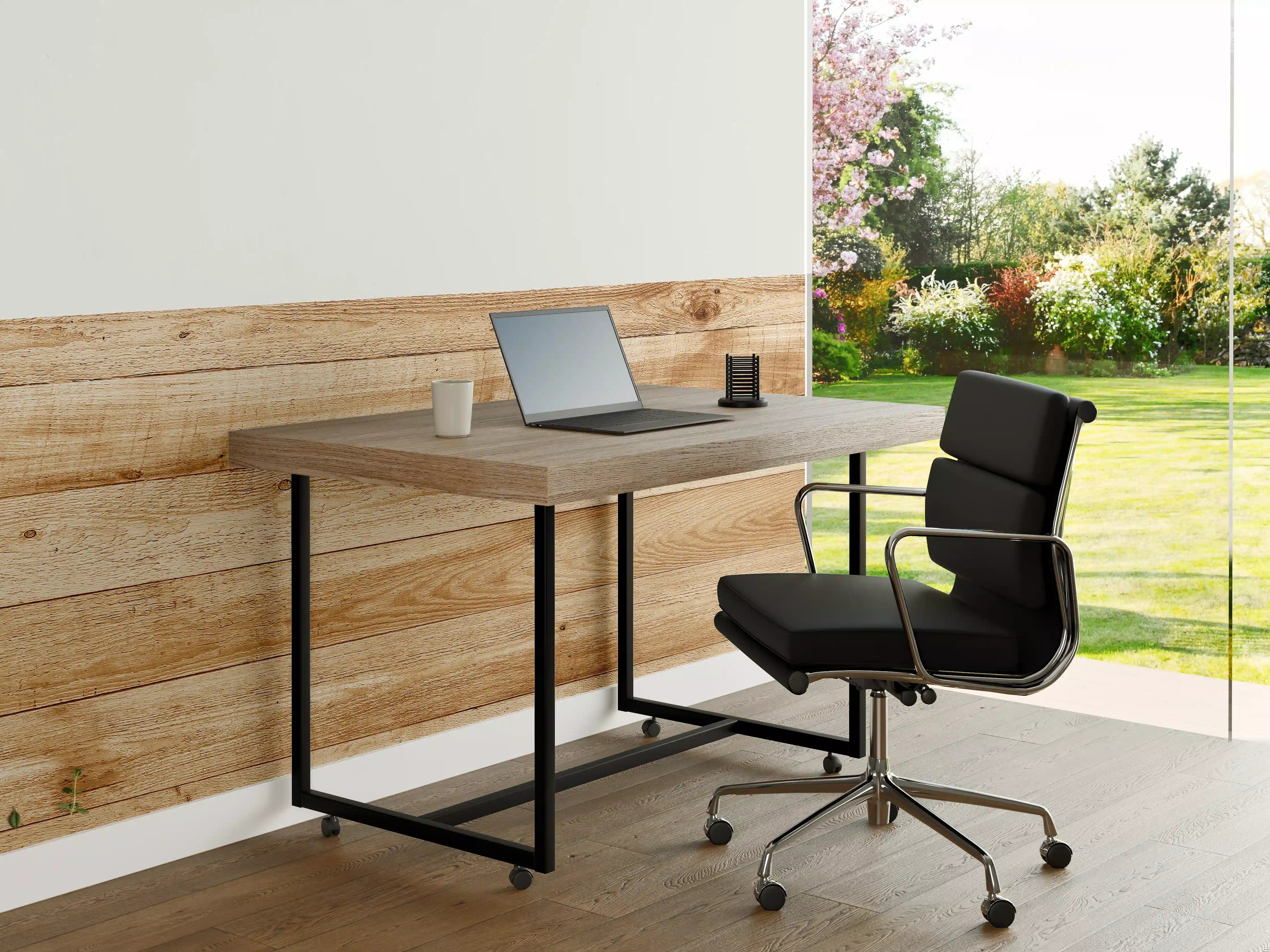 Büro Wandgestaltung - Hölzernes Tisch-Design mit Naturdetails