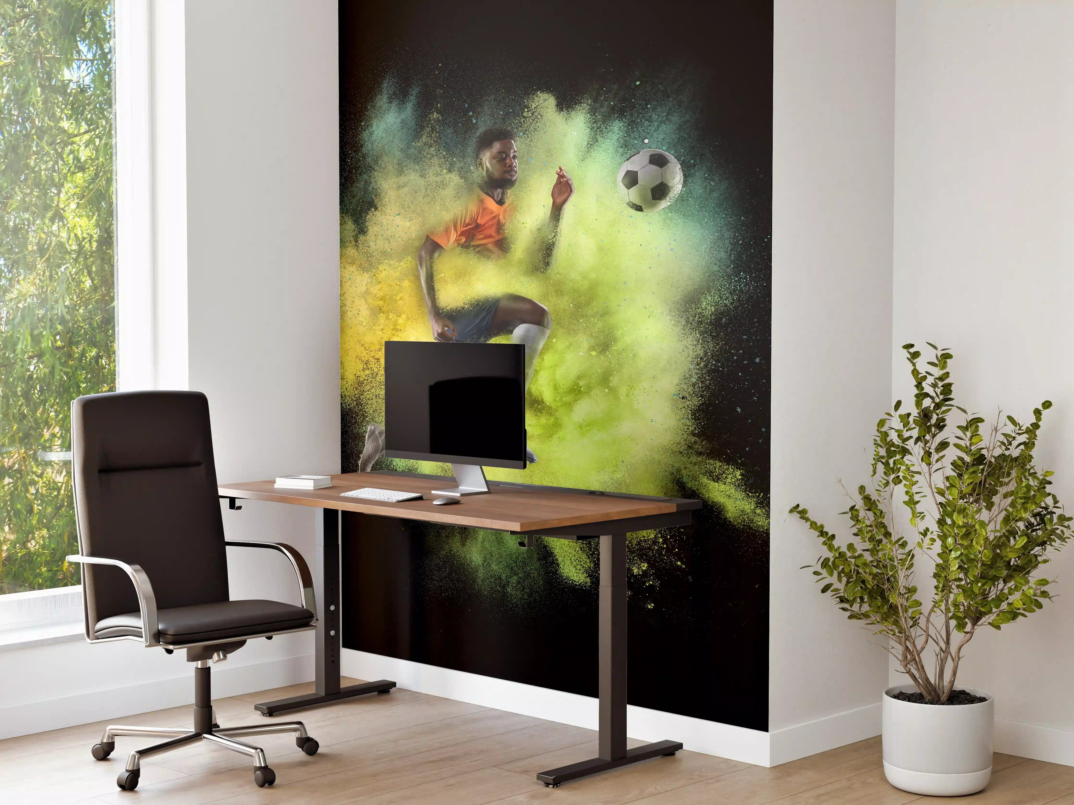 Büro Wandgestaltung - Junger Fußballspieler in Farbexplosion