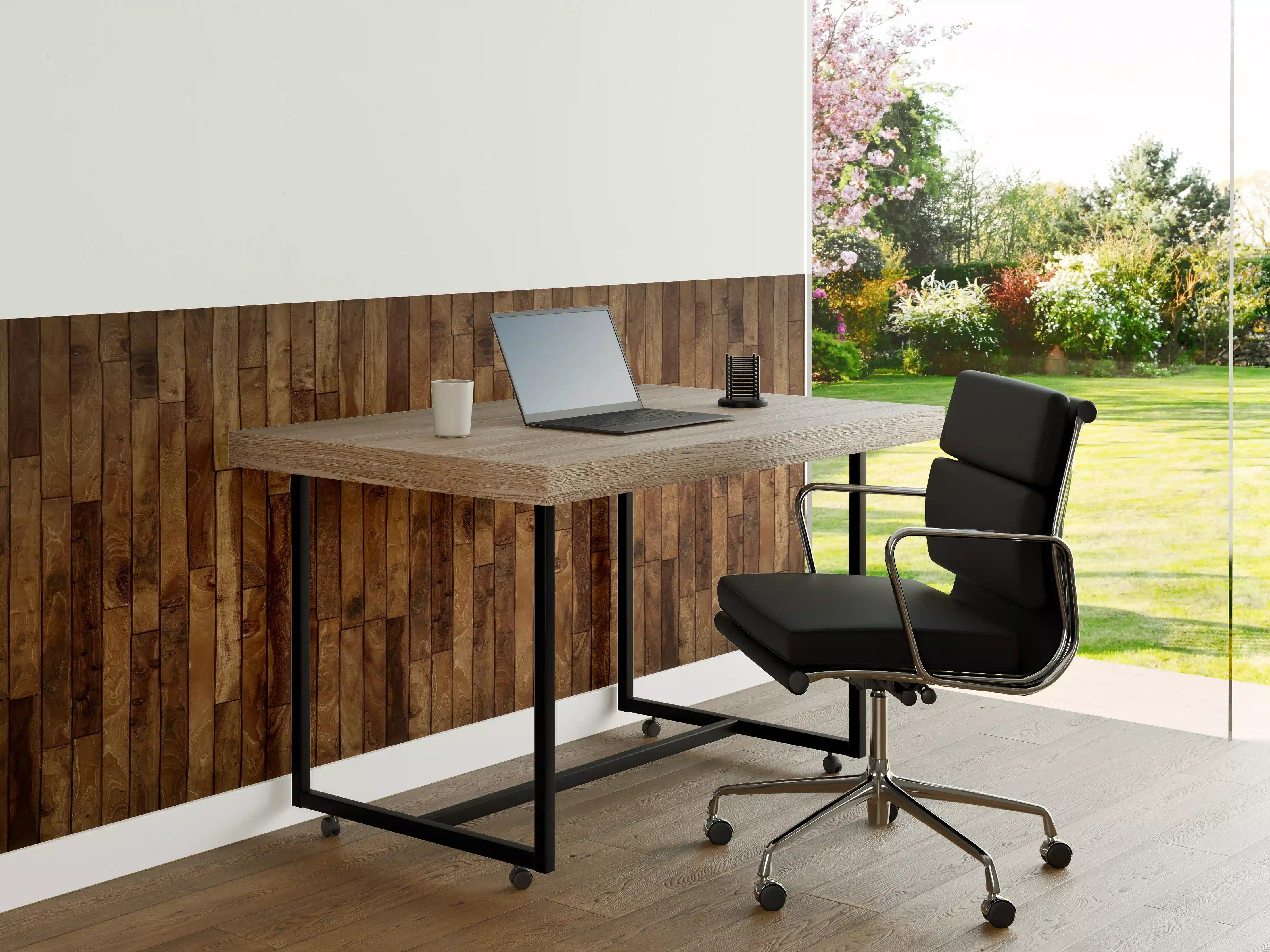 Büro Wandgestaltung - Kleine Kiefernholzstücke