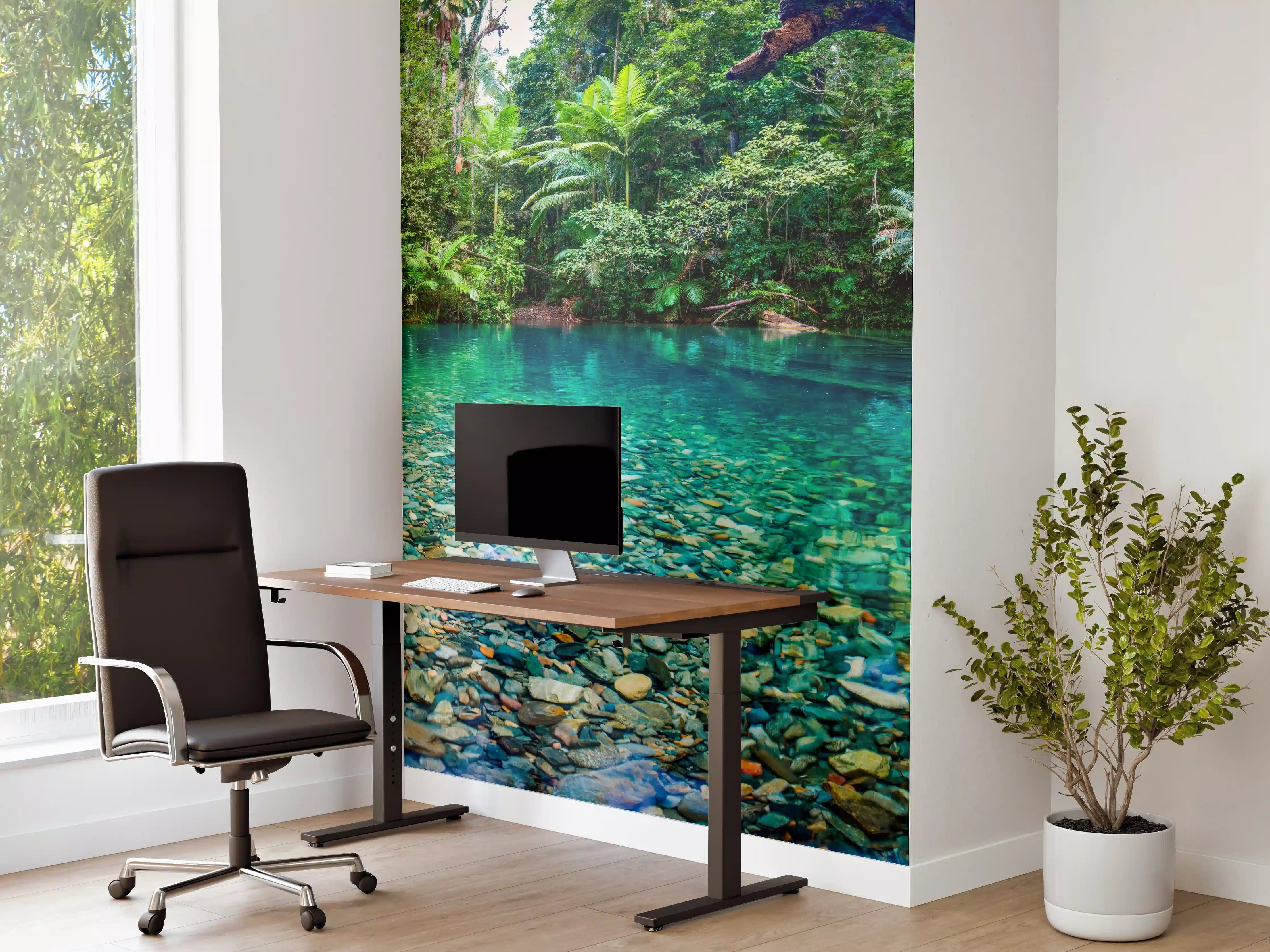 Büro Wandgestaltung - Kristallklarer Fluss in tropischer Natur