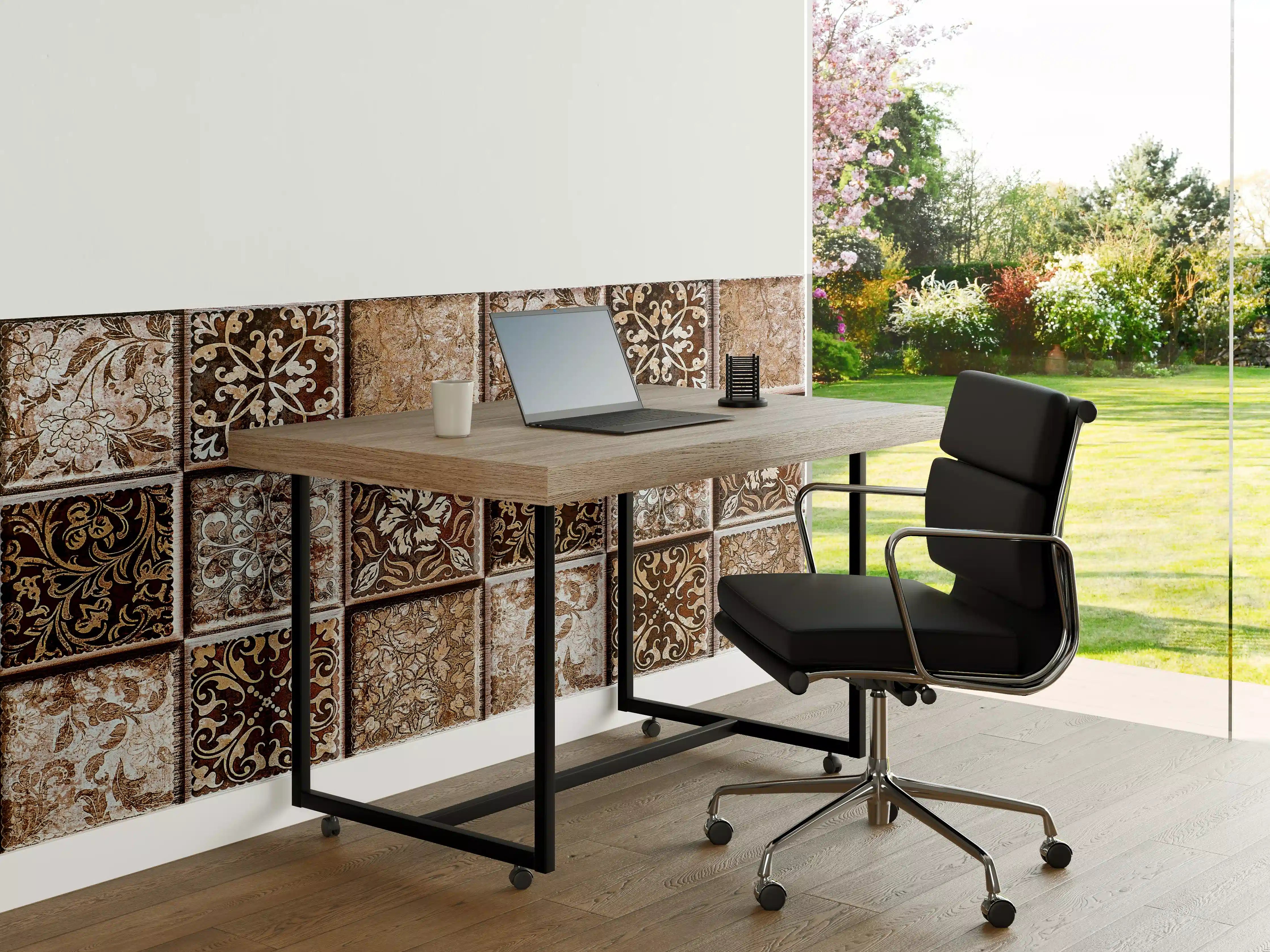 Büro Wandgestaltung - Kunstvolle Fliesenmuster in Brauntönen und Ornamenten