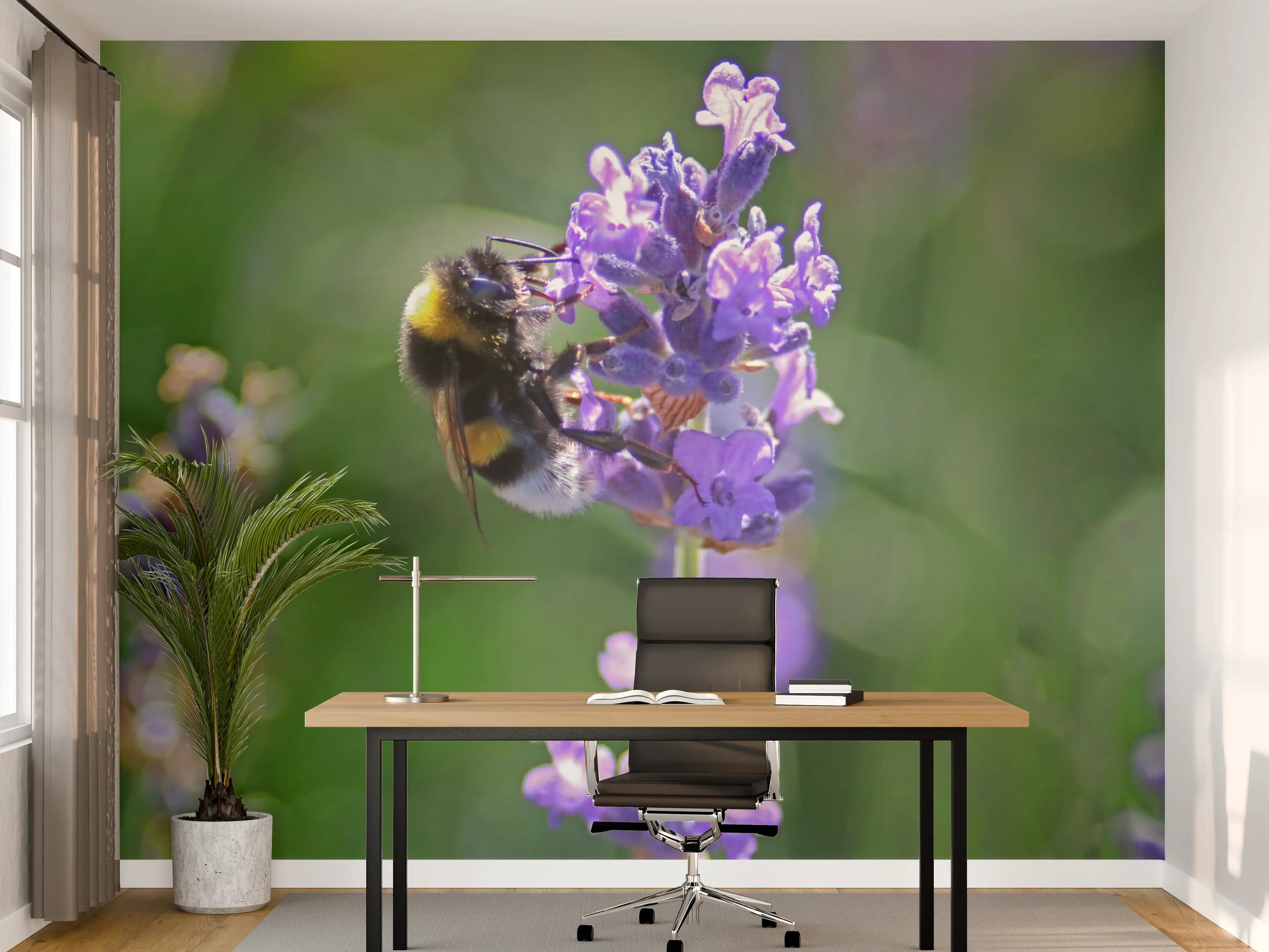 Büro Wandgestaltung - Lavendelblüten mit Hummeln