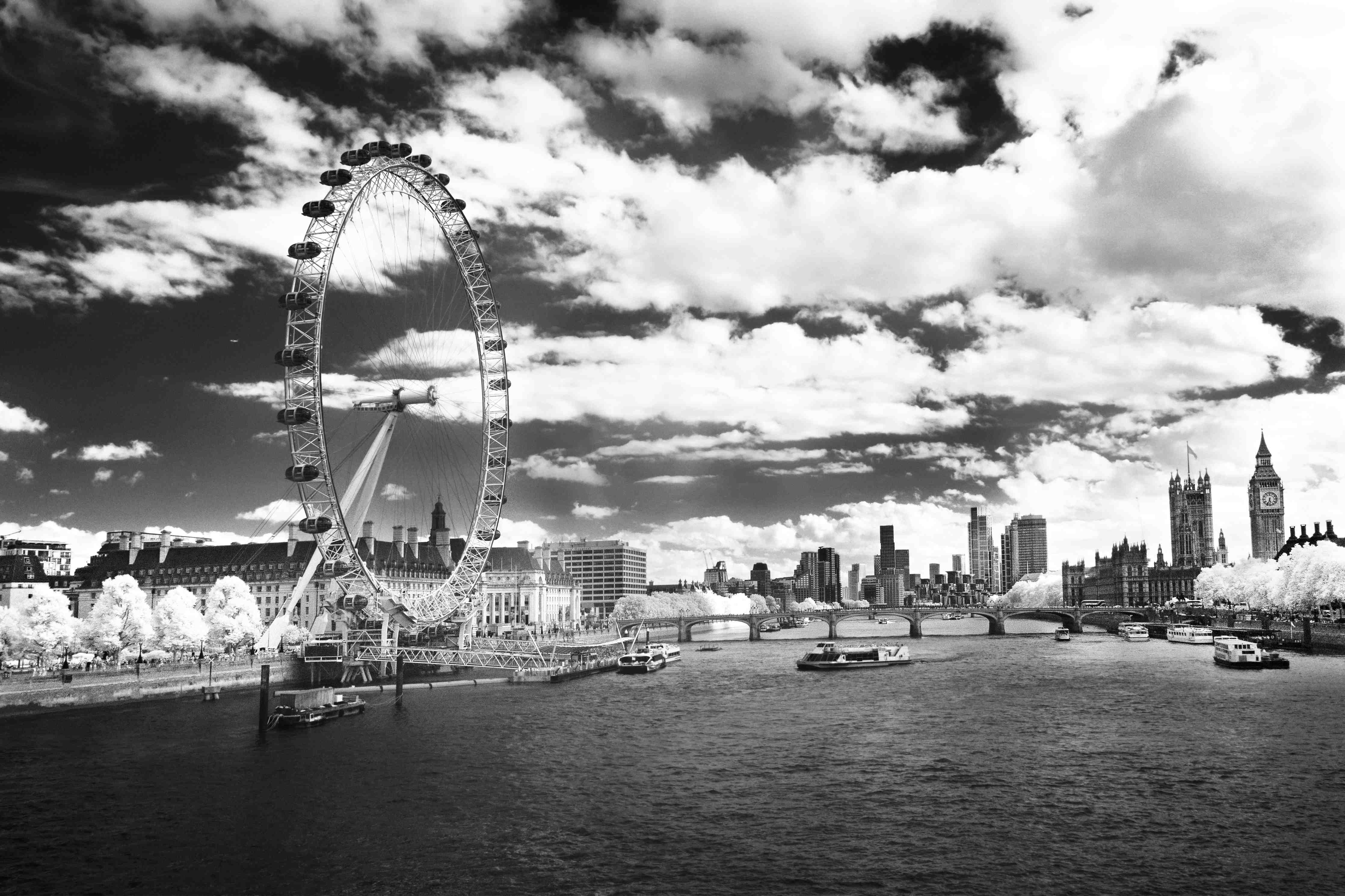 Büro Wandgestaltung-London Eye und City Skyline in Schwarzweiß