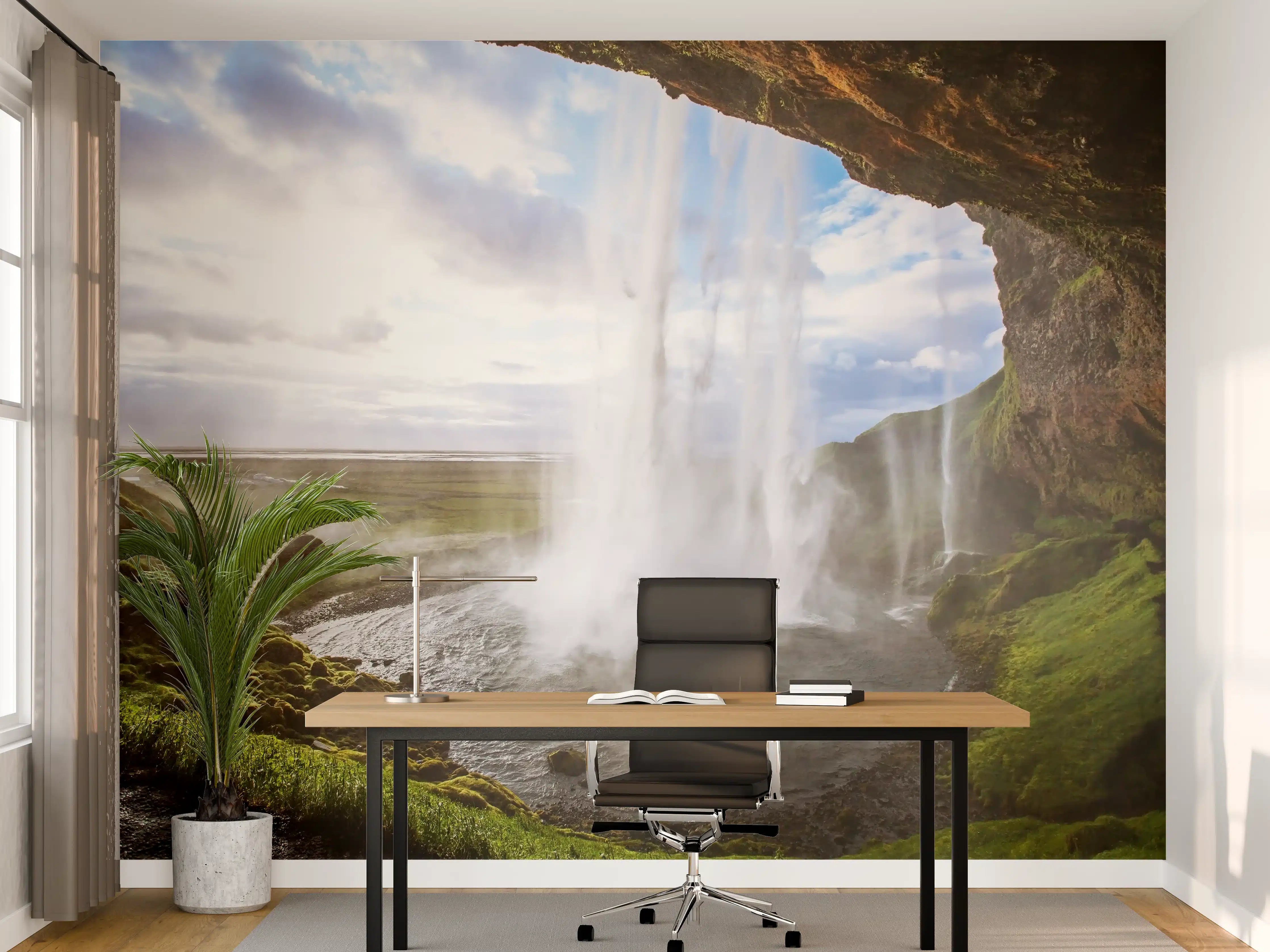 Büro Wandgestaltung - Majestatischer Wasserfall unter Himmel mit Wolken