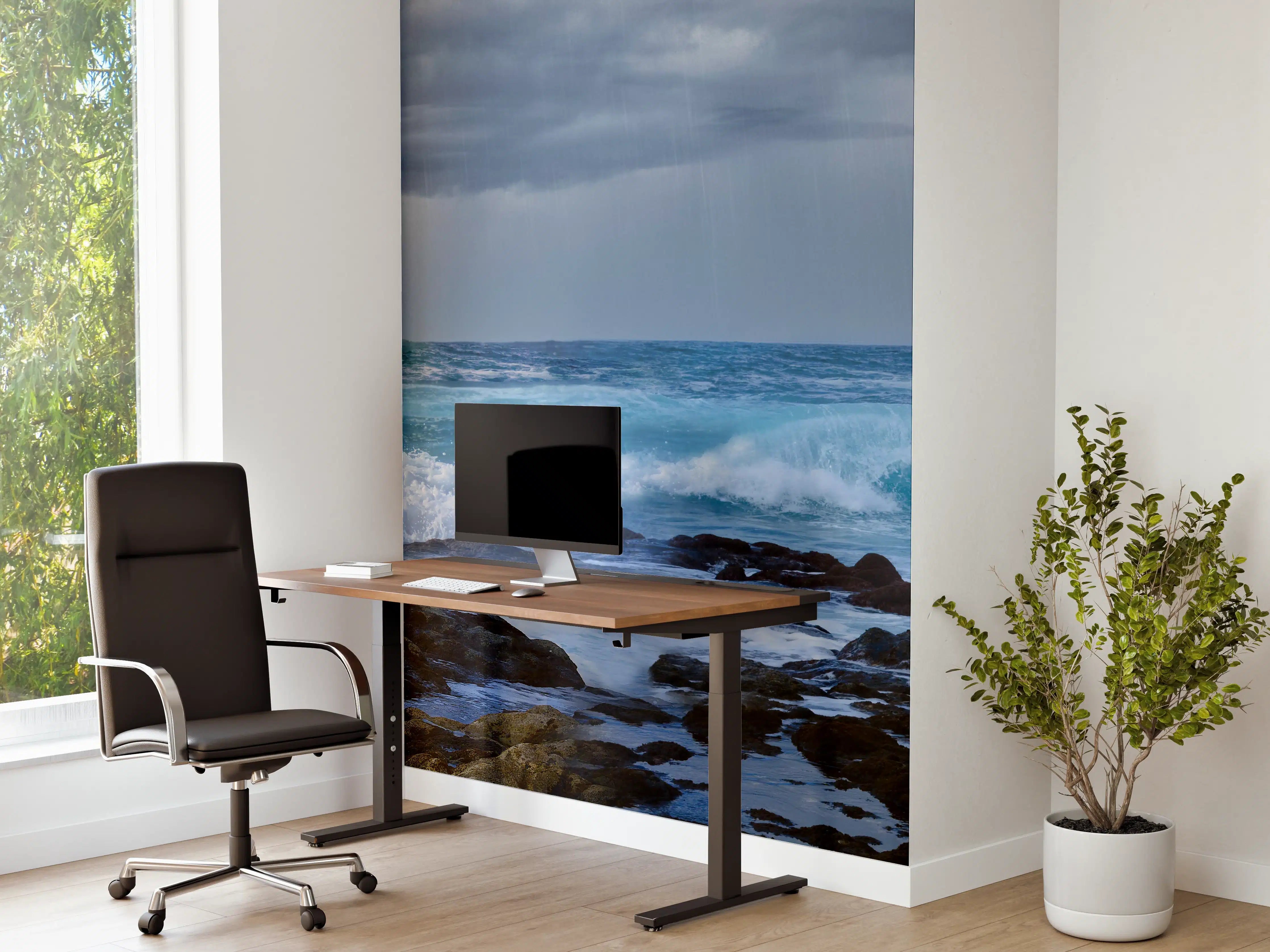 Büro Wandgestaltung - Meeresküste mit dunklen Regenwolken und stürmischer See