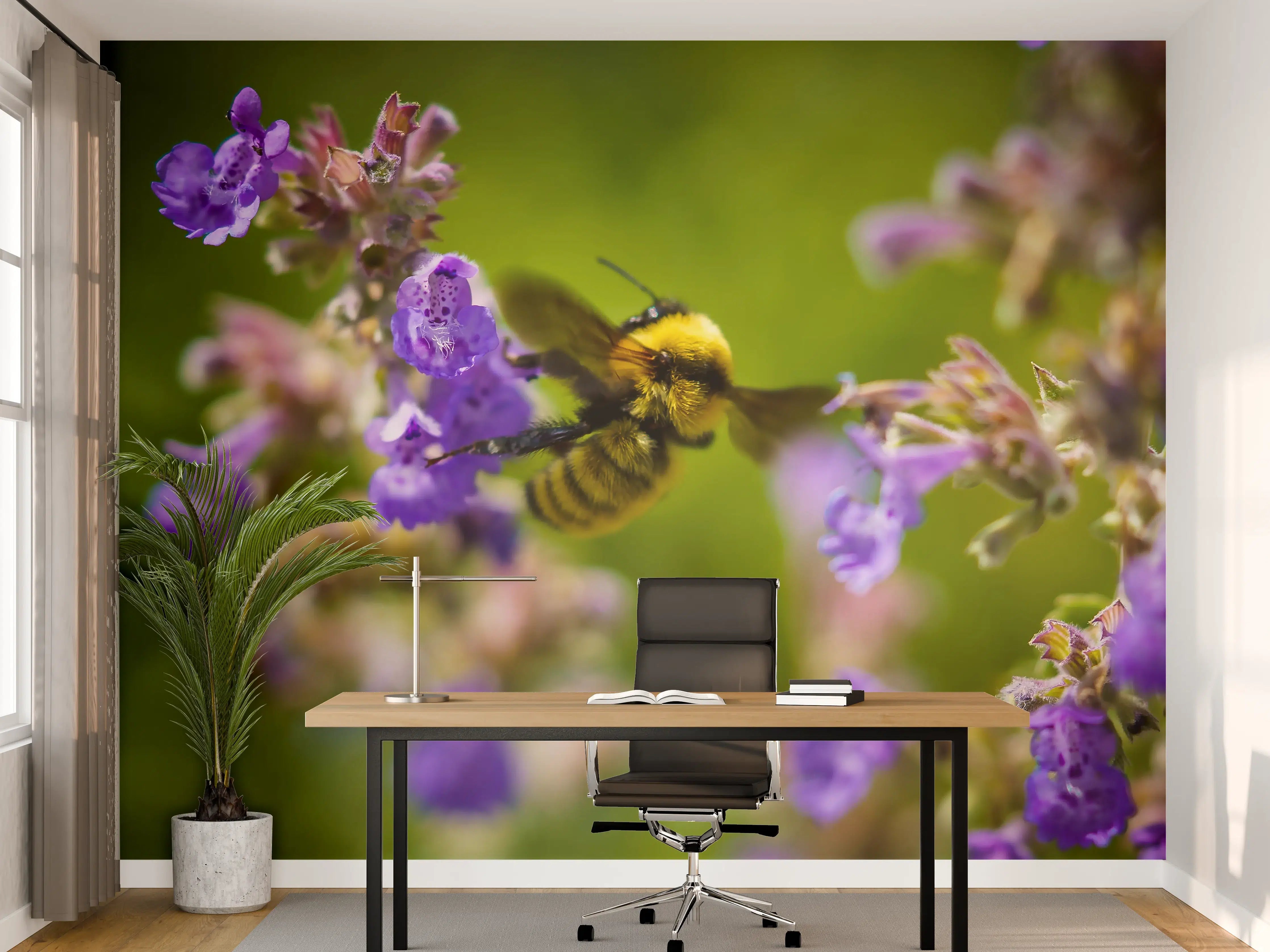 Büro Wandgestaltung - Nahaufnahme einer Honigbiene