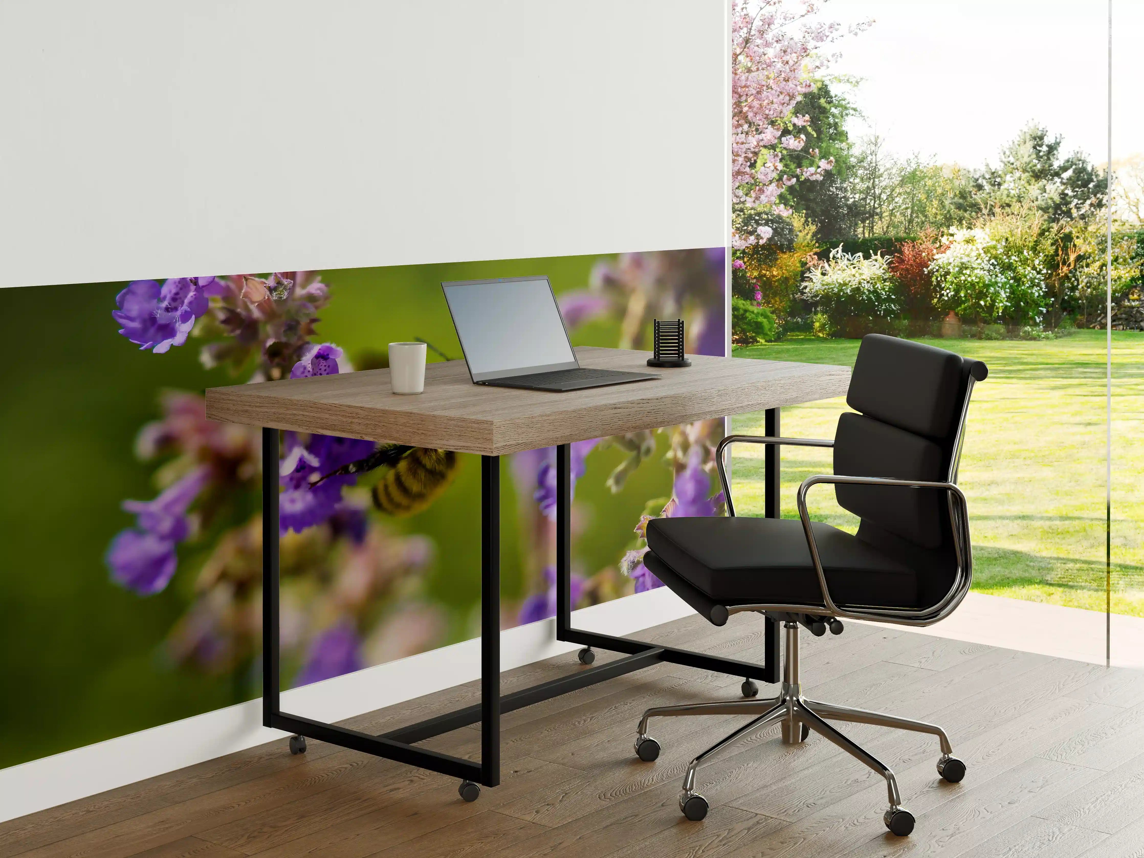 Büro Wandgestaltung - Nahaufnahme einer Honigbiene