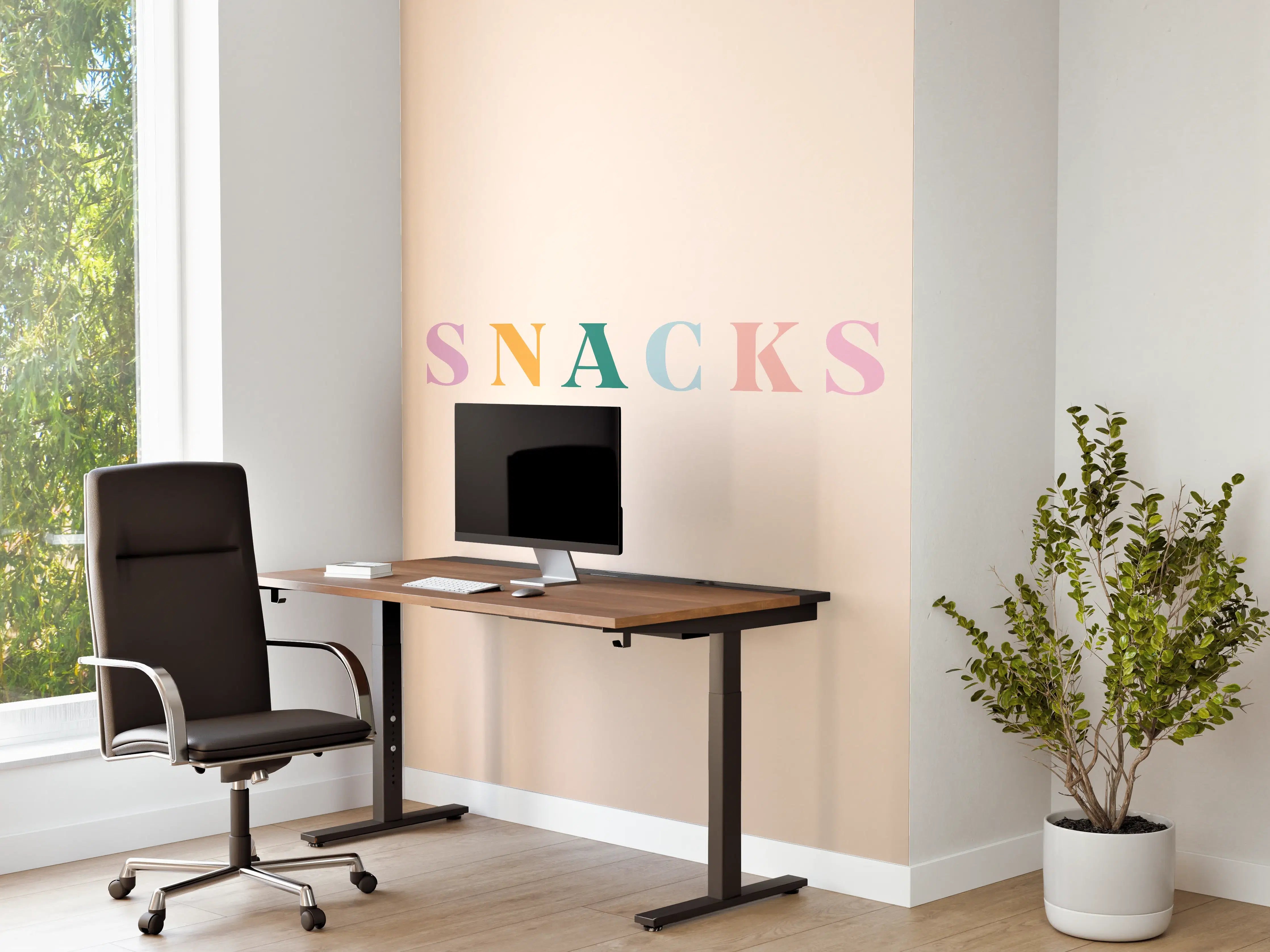 Büro Wandgestaltung - Pastellfarbene 'SNACKS' Schrift