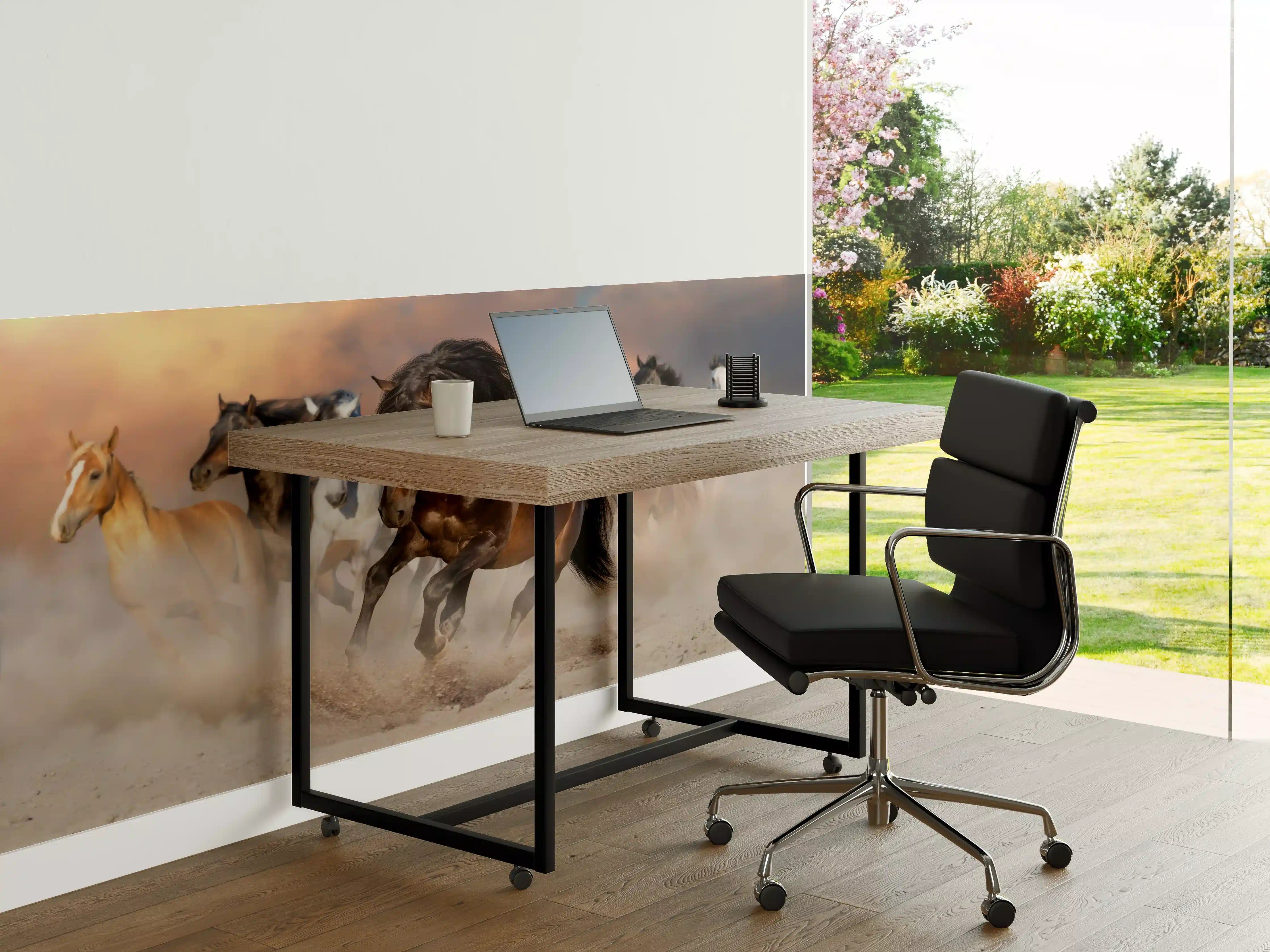 Büro Wandgestaltung - Pferdeherde galoppierend im Wüstenstaub