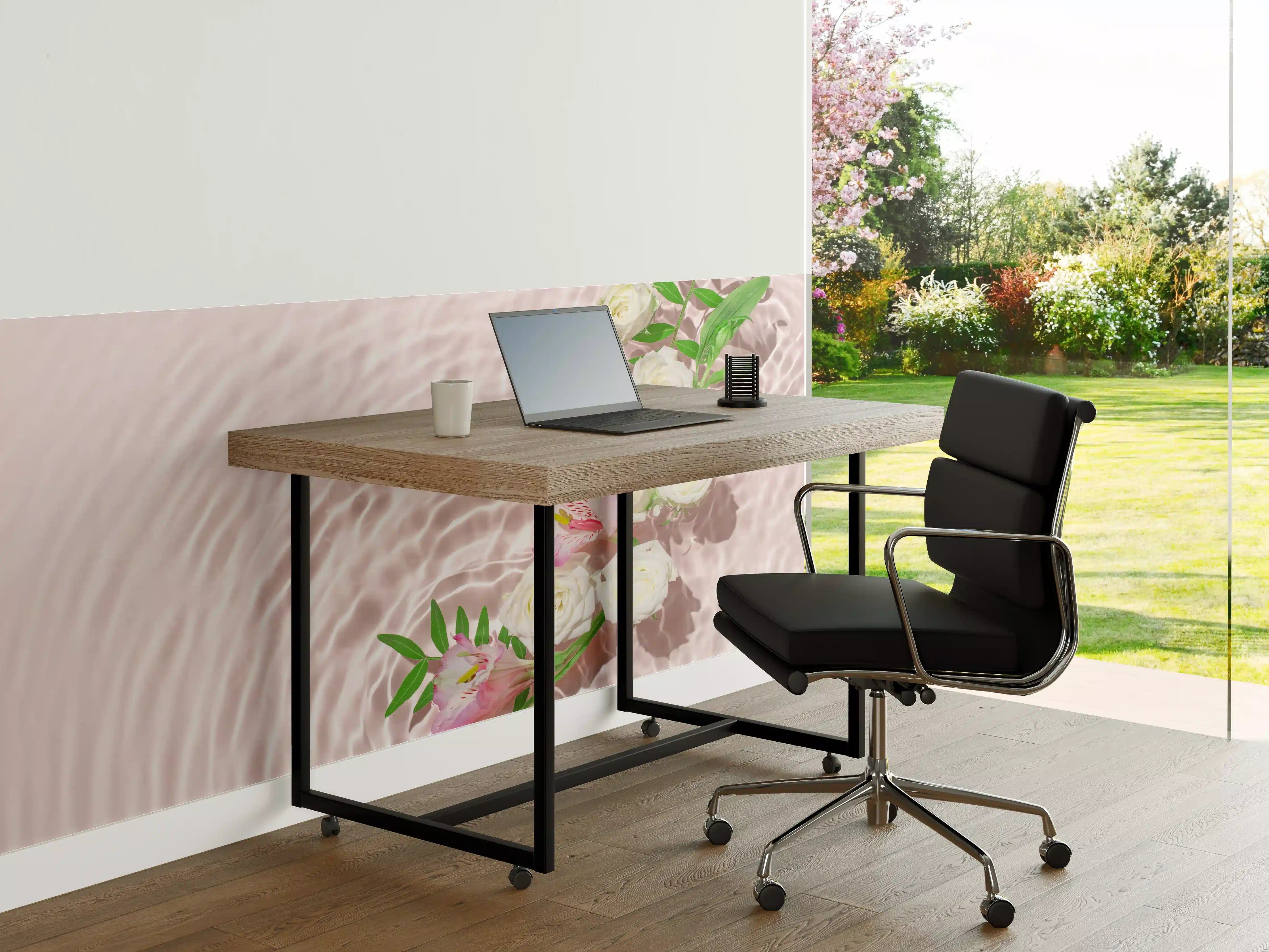 Büro Wandgestaltung - Rosa Blumen auf Wasser