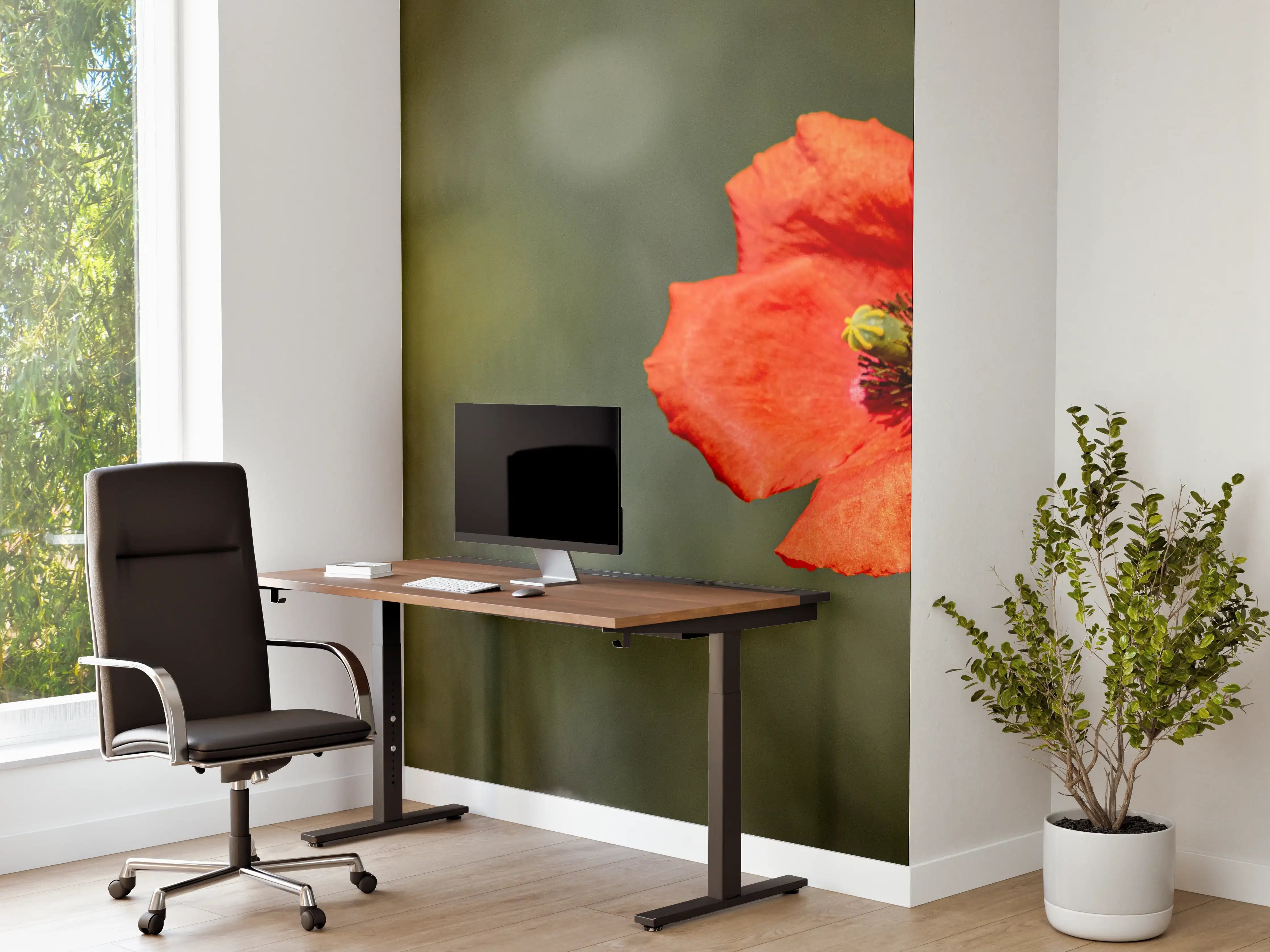Büro Wandgestaltung - Roter Mohn inmitten des Grüns