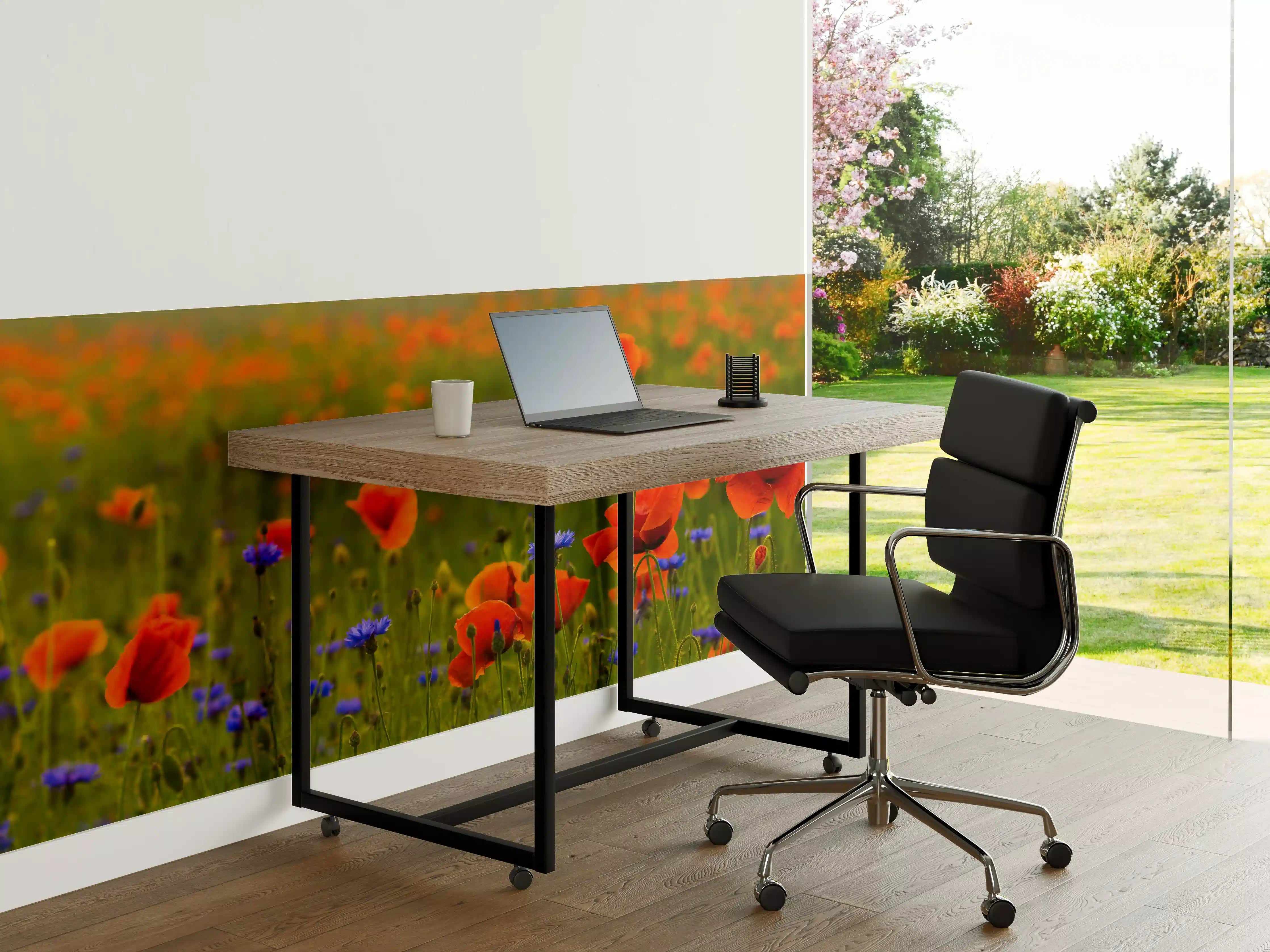 Büro Wandgestaltung - Rotes Mohnfeld mit Kornblumen