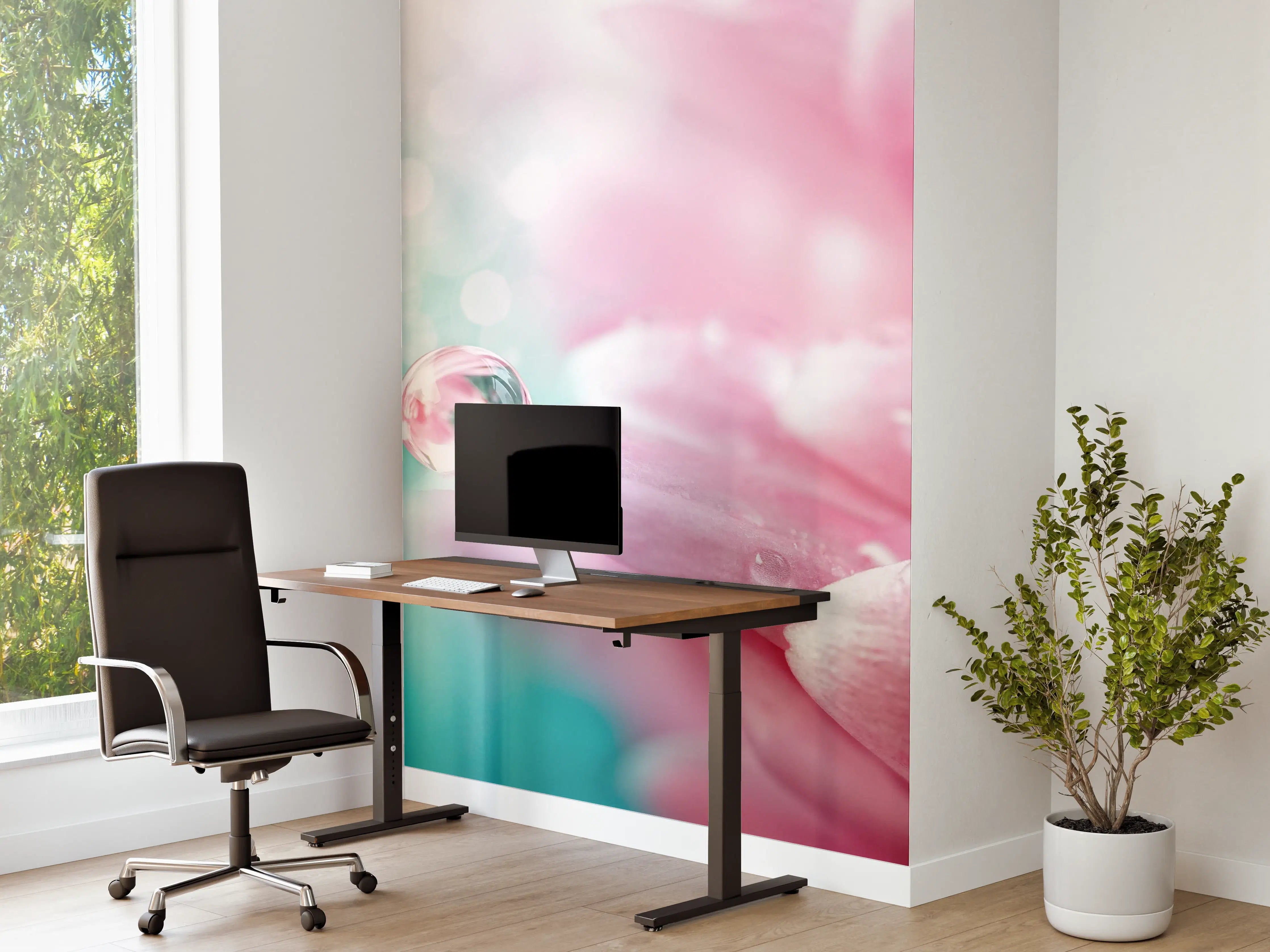 Büro Wandgestaltung - Sanfte Pinkblumen mit Wassertröpfchen