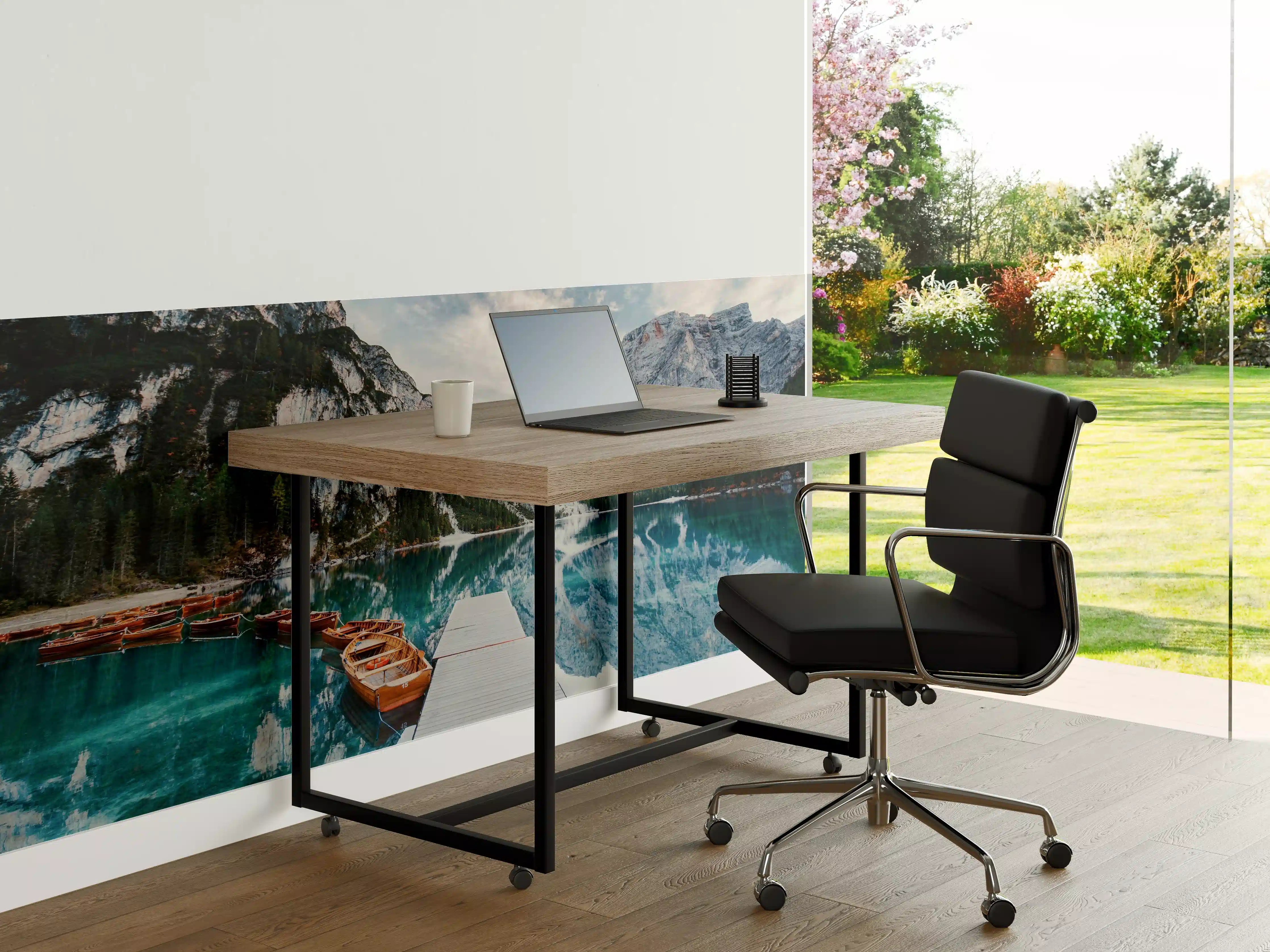Büro Wandgestaltung - Steg am Bergsee mit Booten