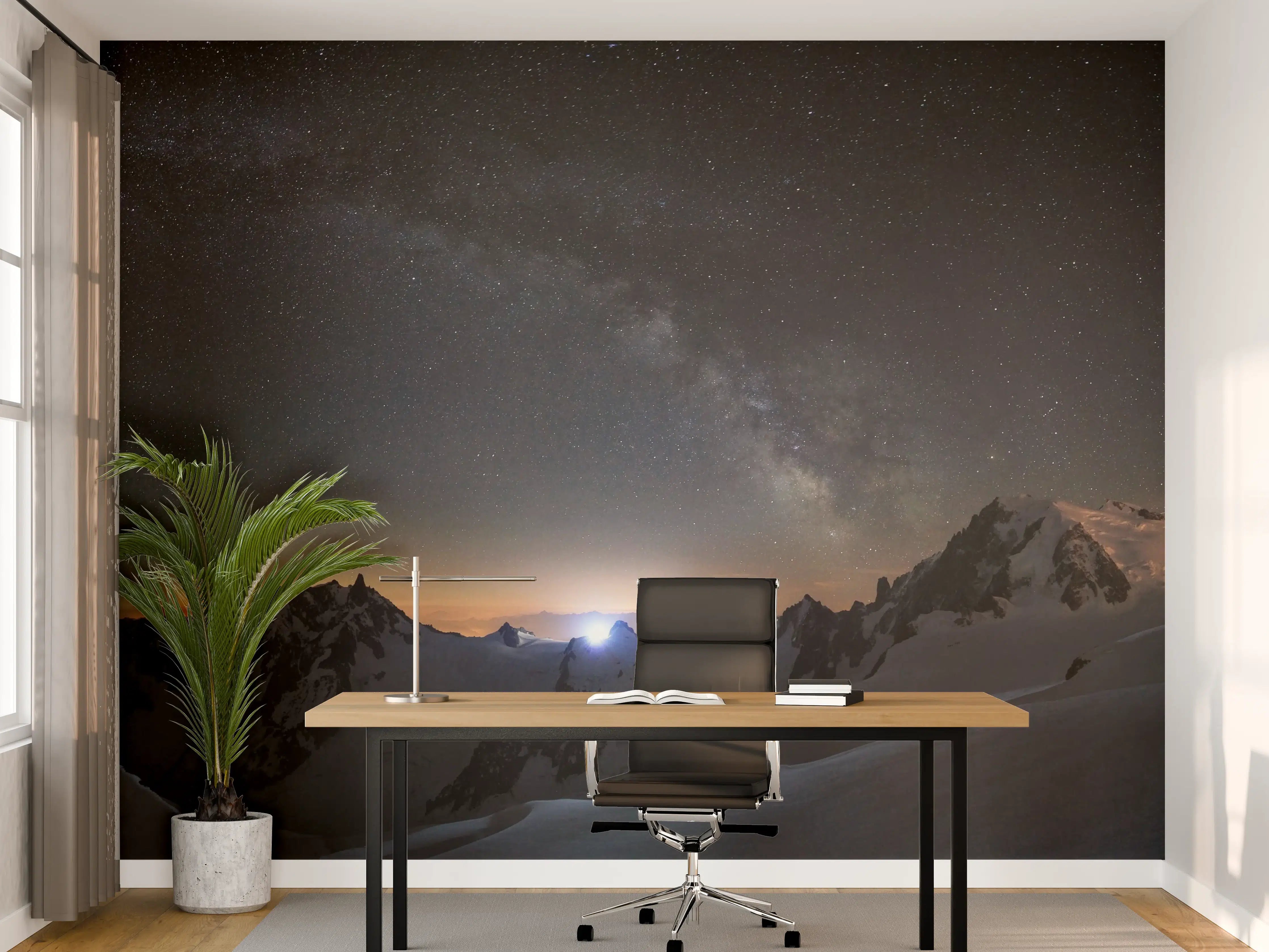 Büro Wandgestaltung - Sternenhimmel über schneebedeckten Bergen