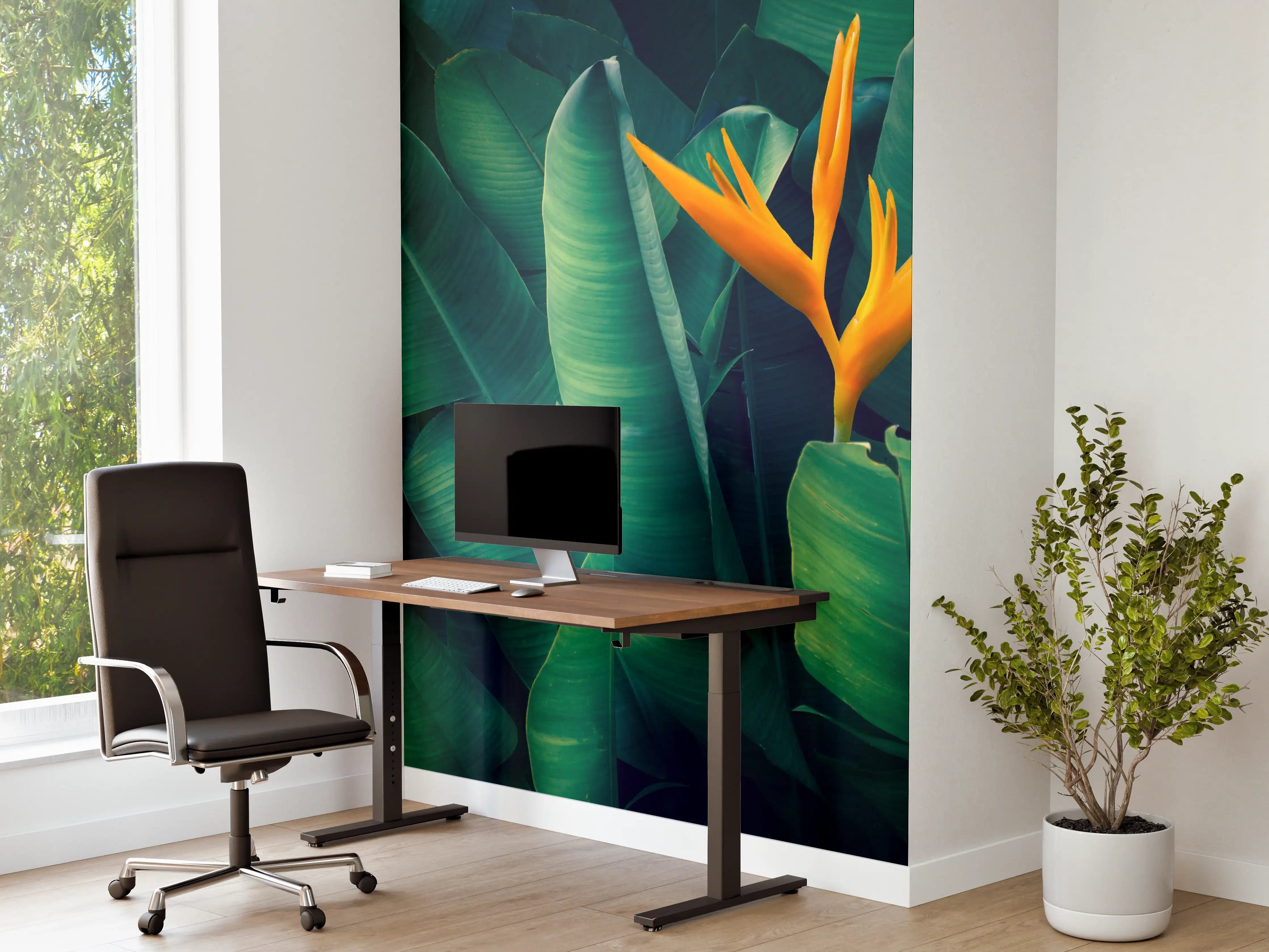 Büro Wandgestaltung - Tropische Blätter mit orangefarbiger Blume