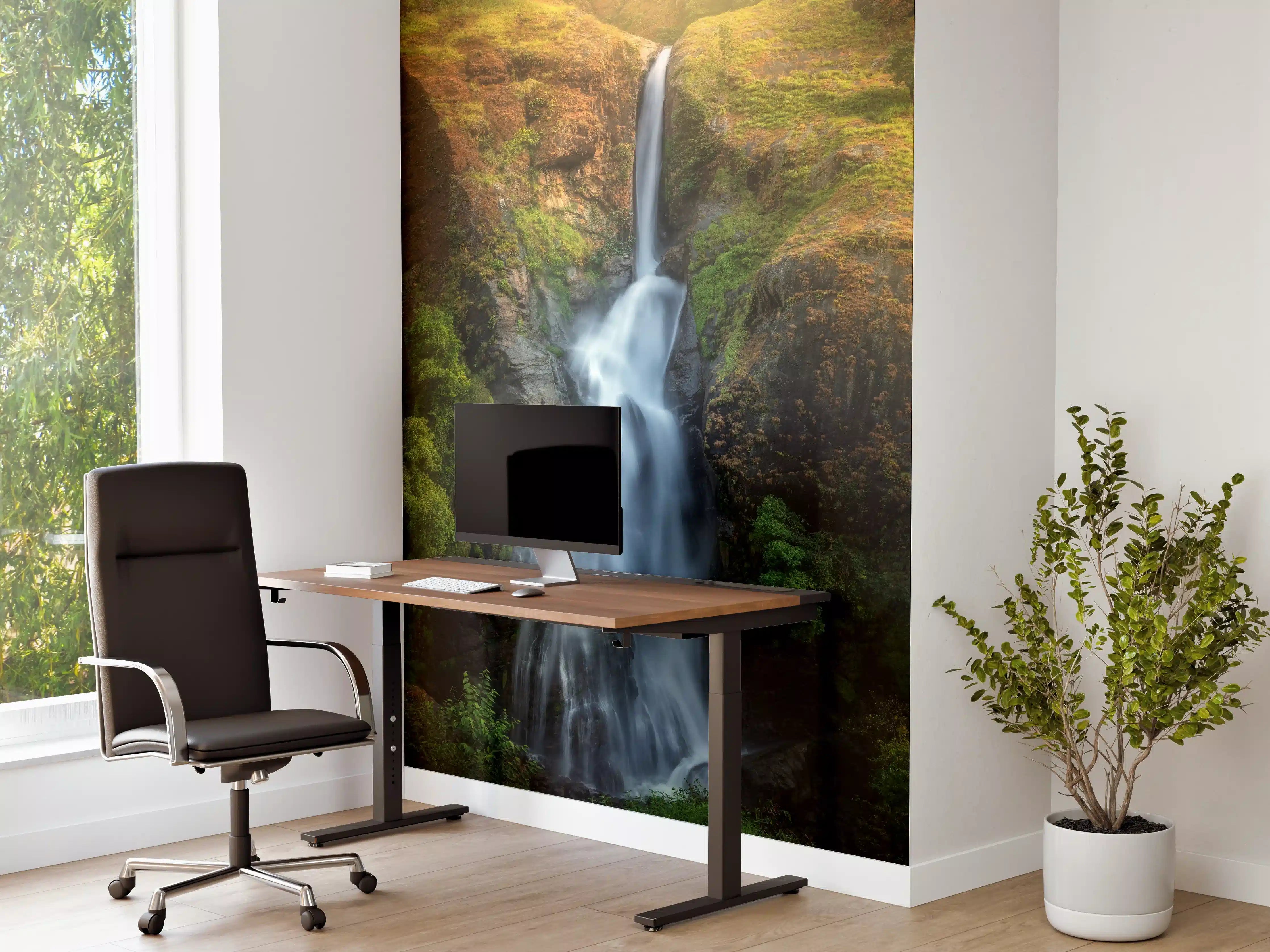 Büro Wandgestaltung - Wasserfall im Wald von Nepal