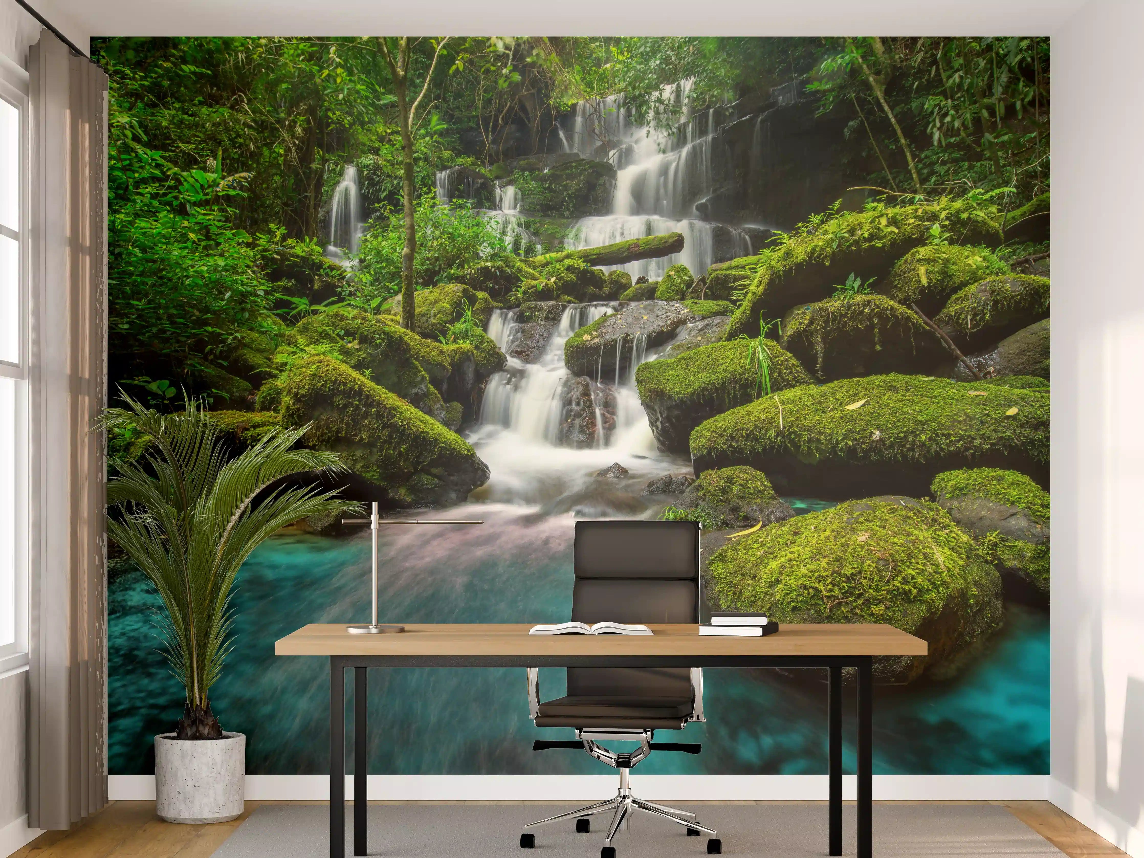 Büro Wandgestaltung - Wasserfall im grünen Dschungel von Thailand